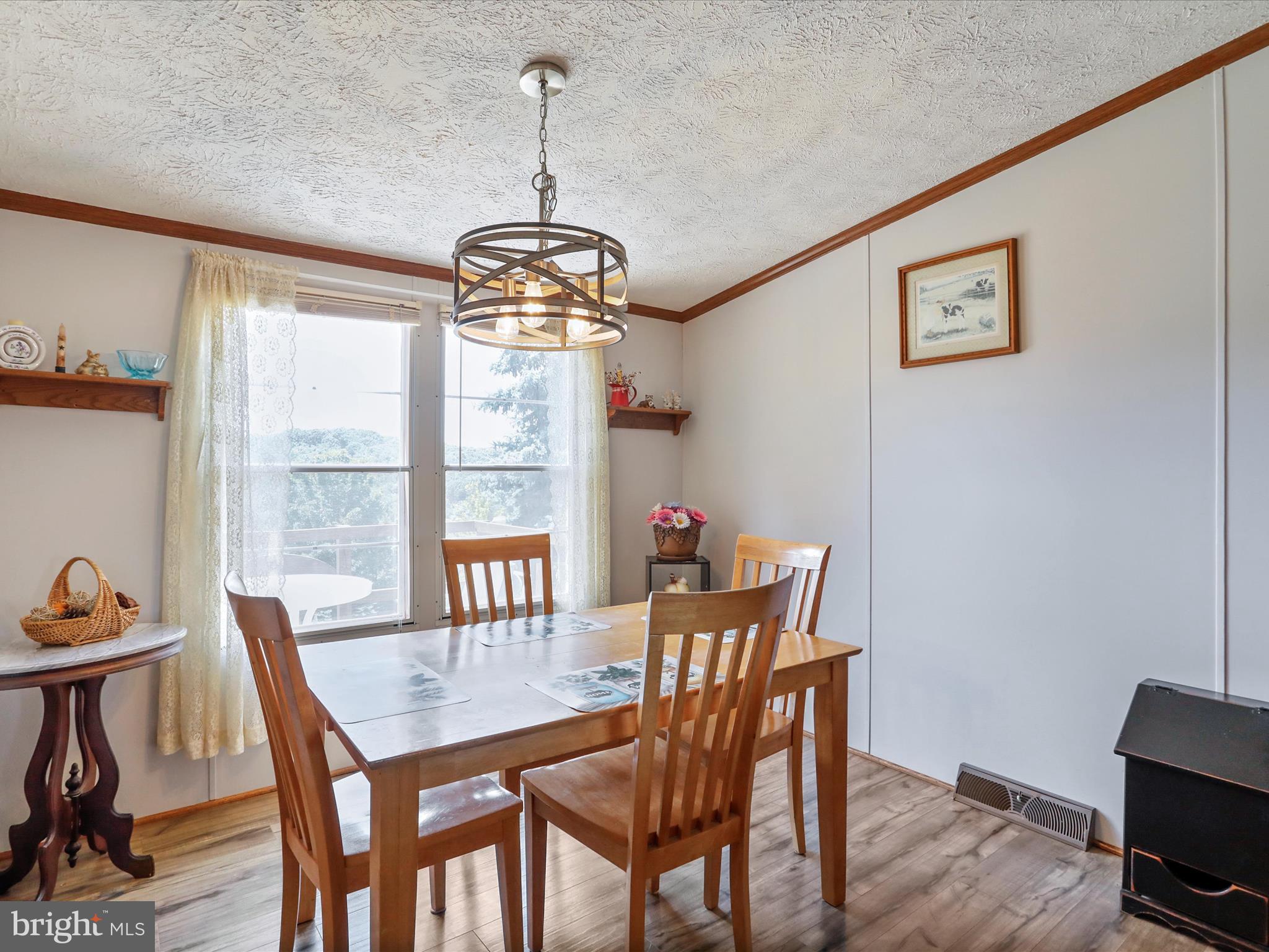 HIGH MOUNTAIN MEADOWS - Residential