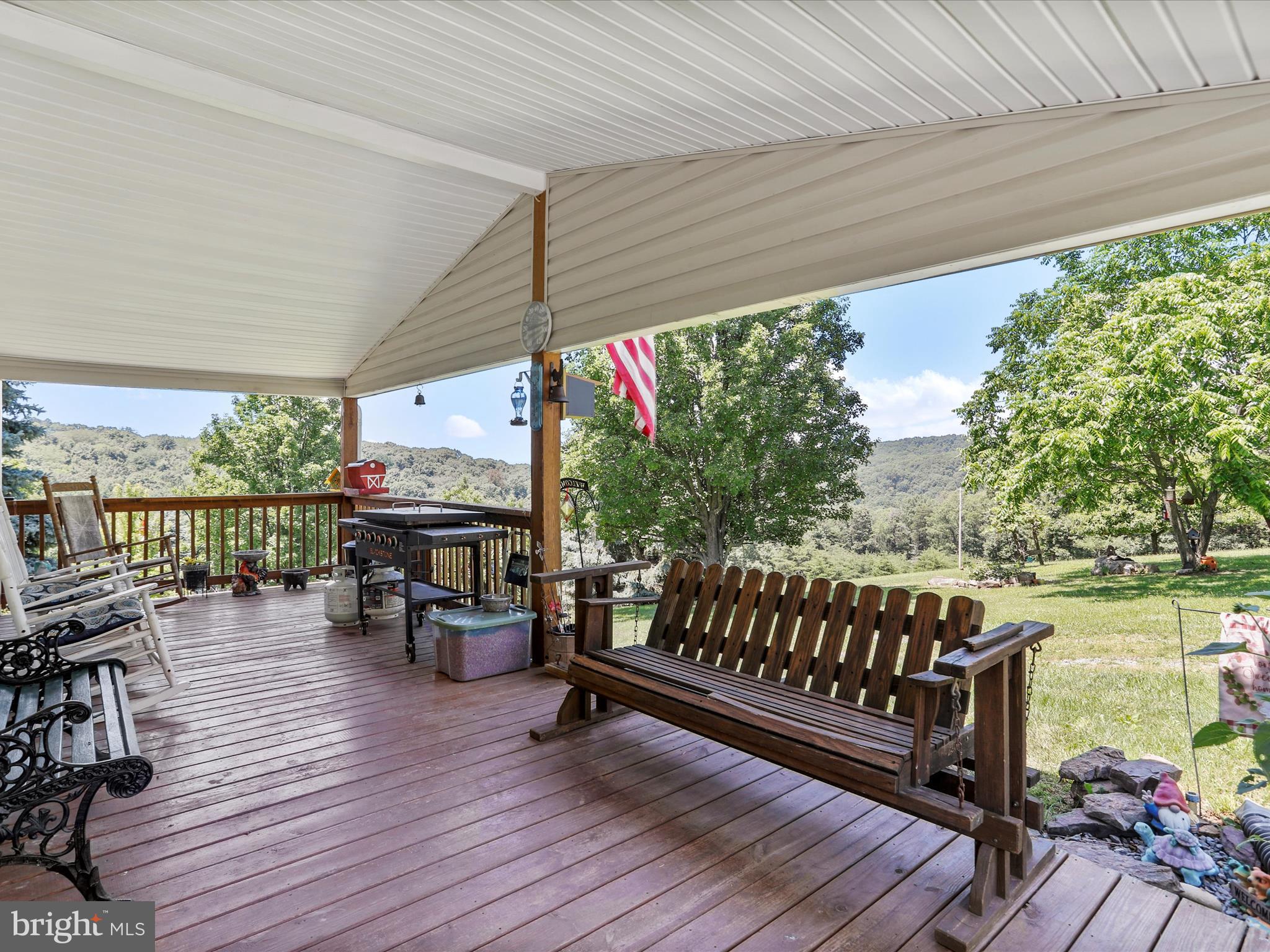 HIGH MOUNTAIN MEADOWS - Residential