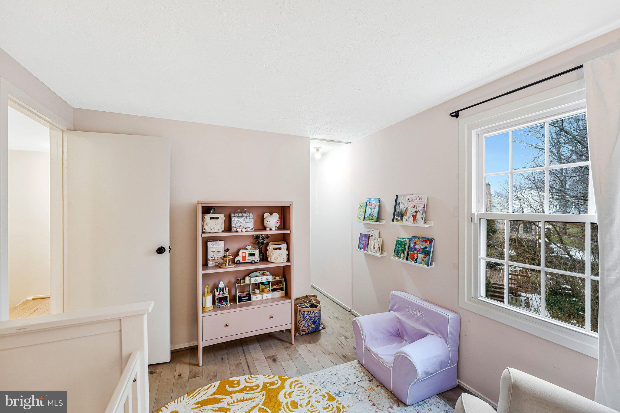 BURKE CENTRE - Residential