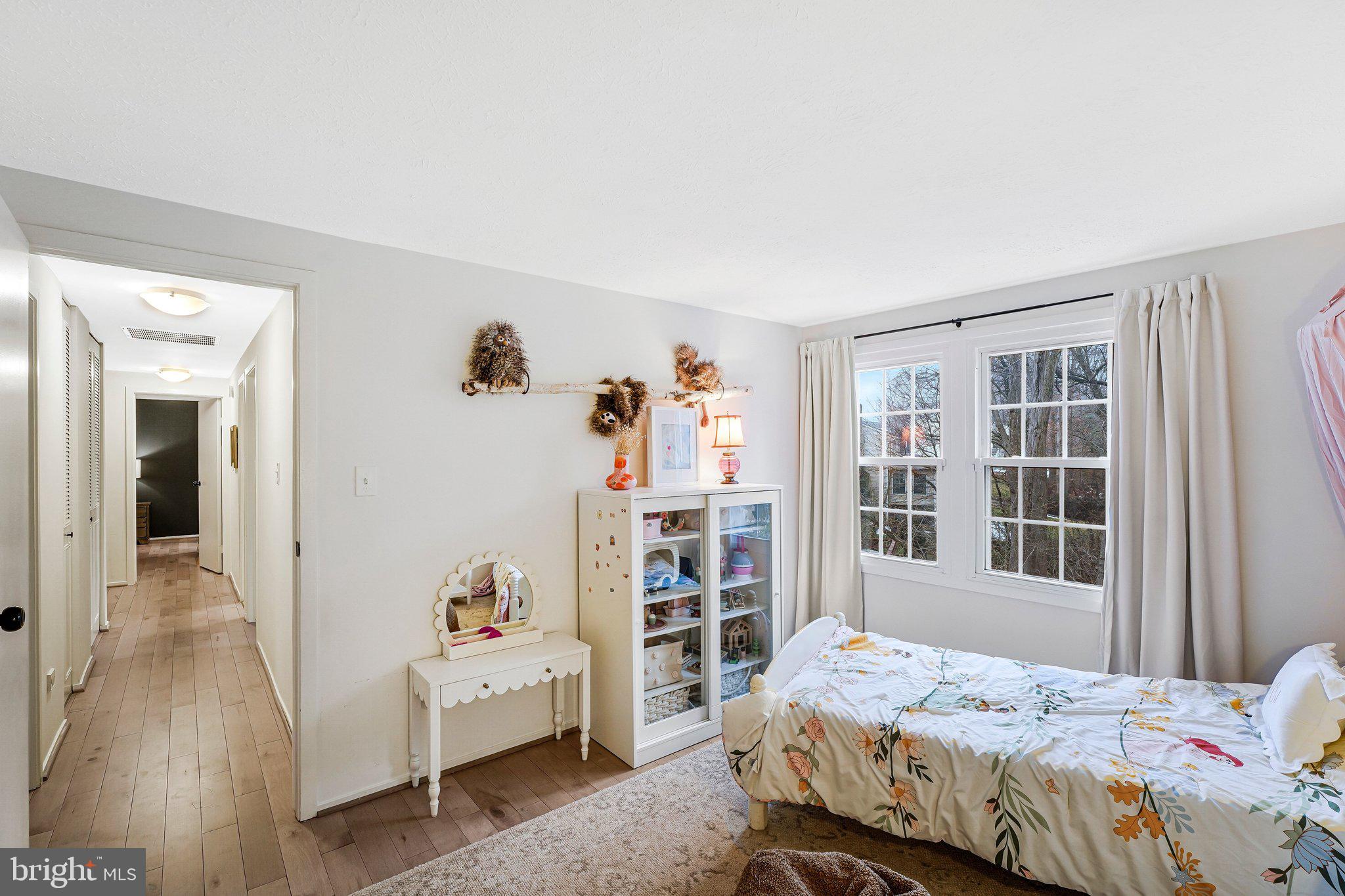 BURKE CENTRE - Residential