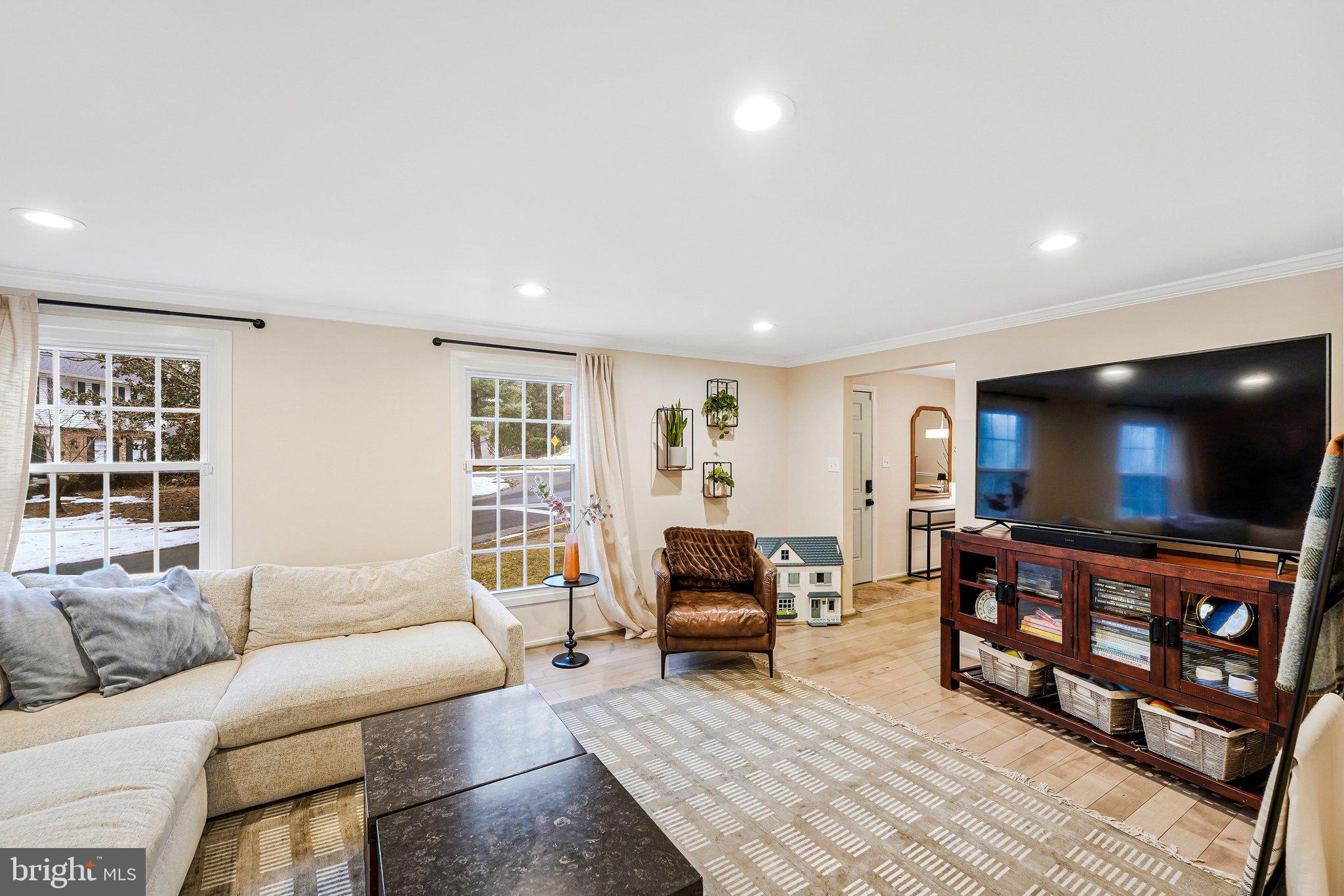 BURKE CENTRE - Residential