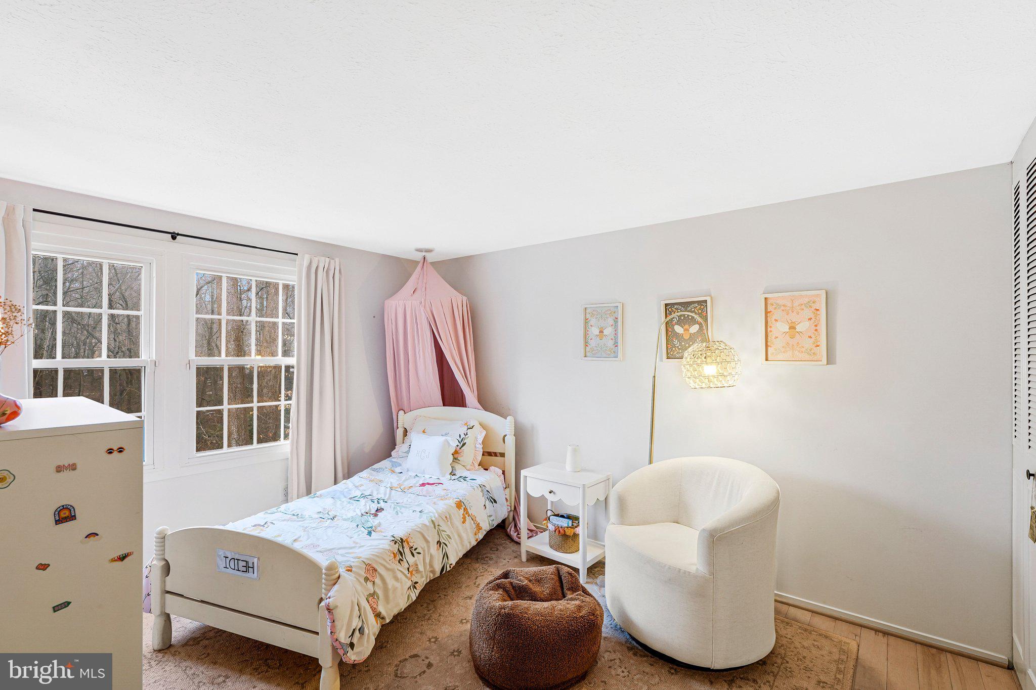 BURKE CENTRE - Residential