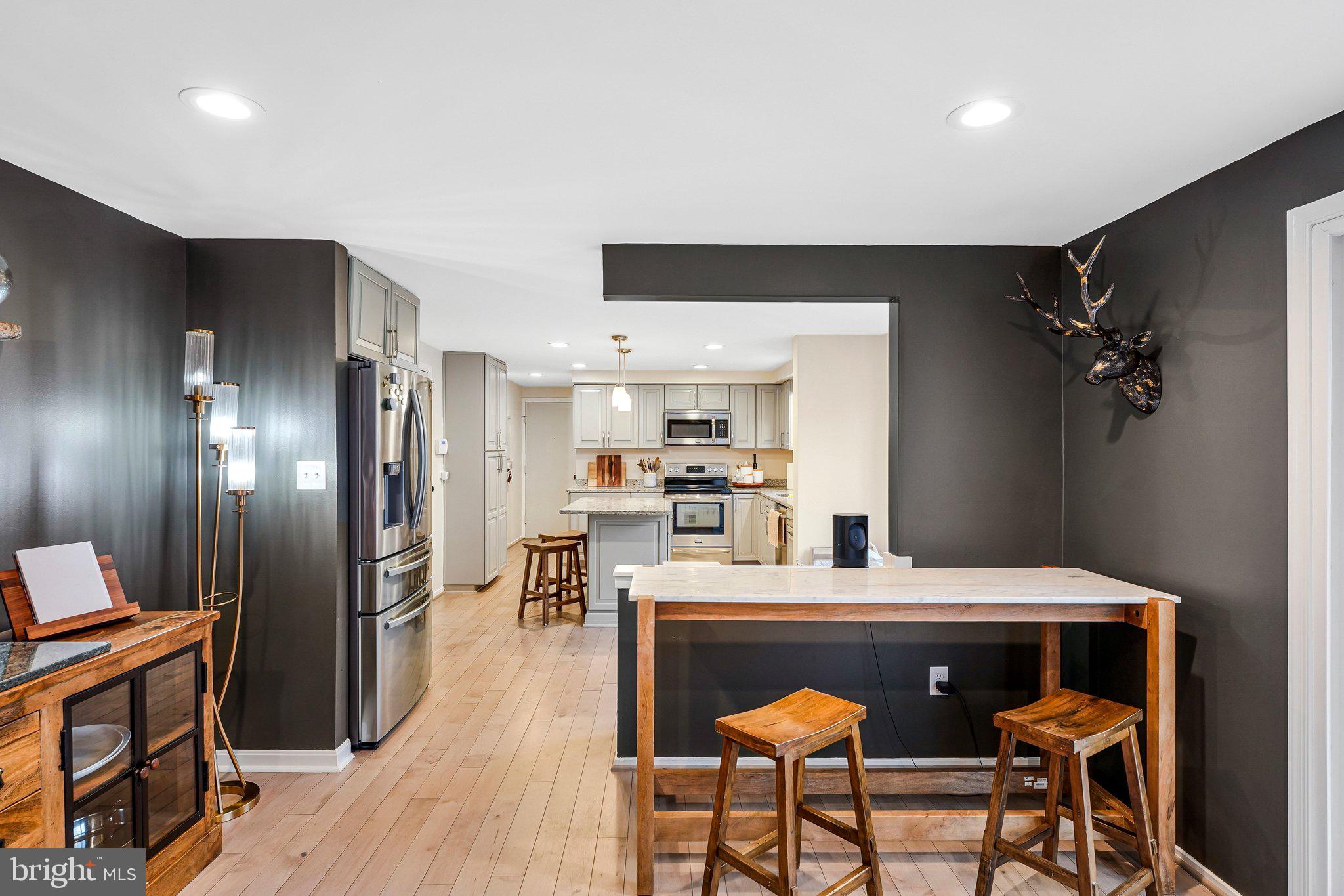 BURKE CENTRE - Residential