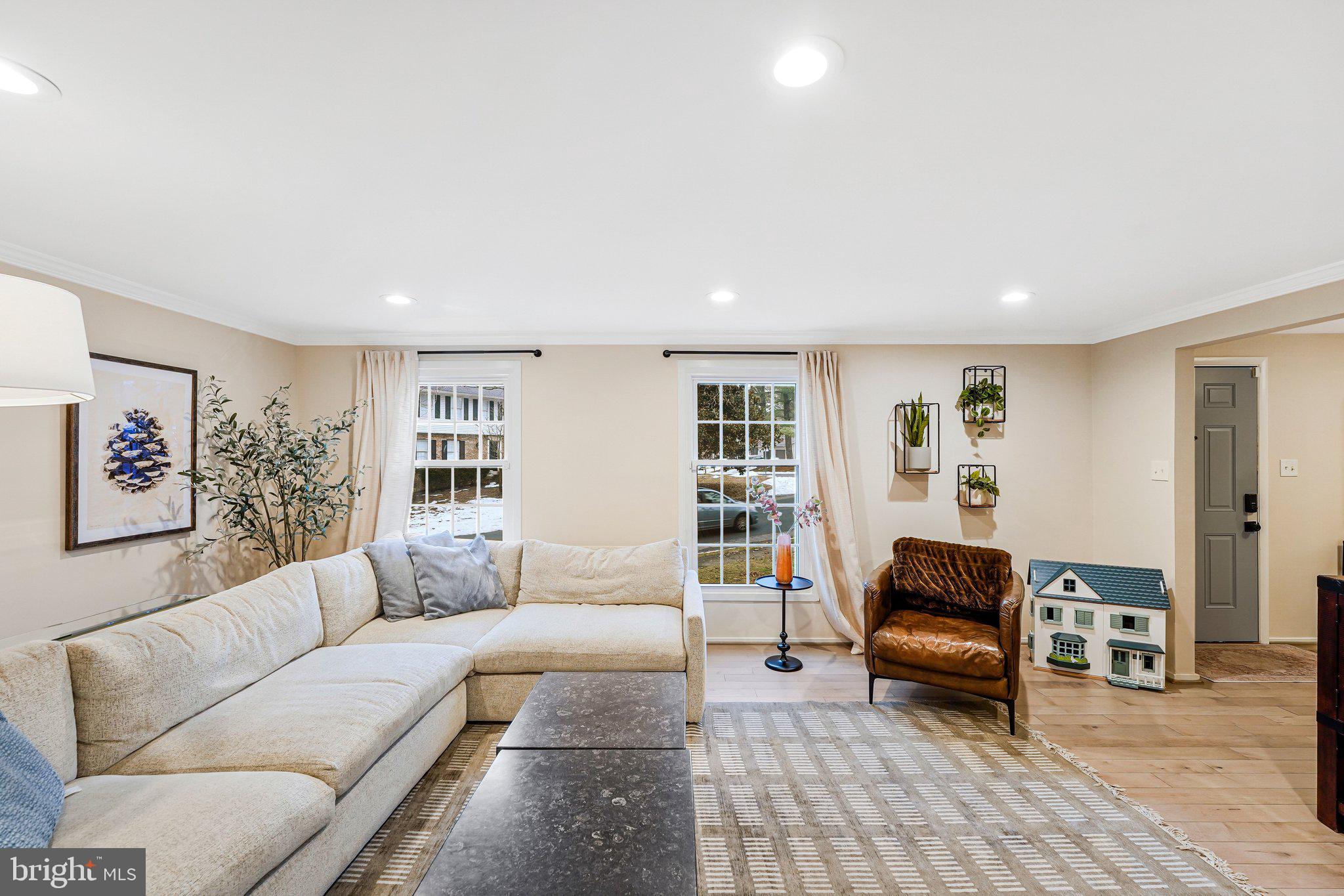 BURKE CENTRE - Residential