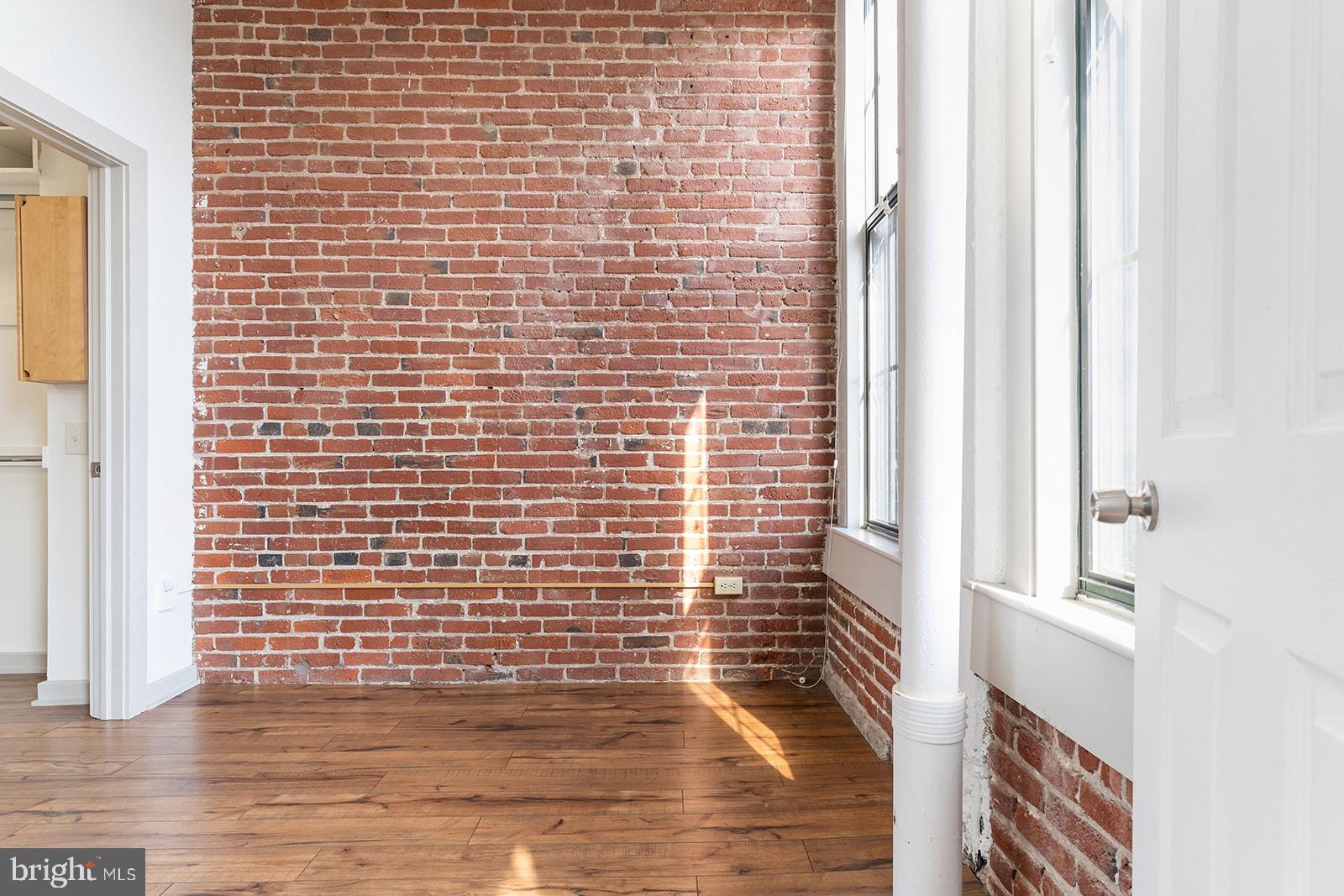 OLD CITY - Residential Lease