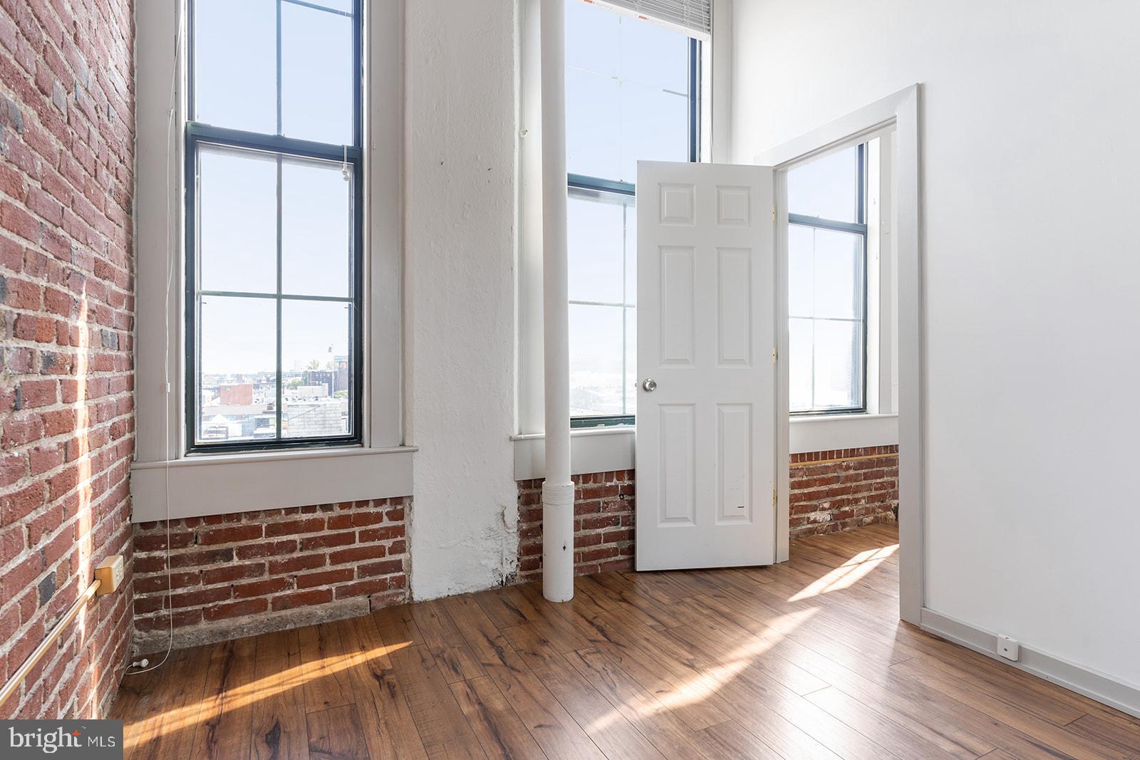 OLD CITY - Residential Lease