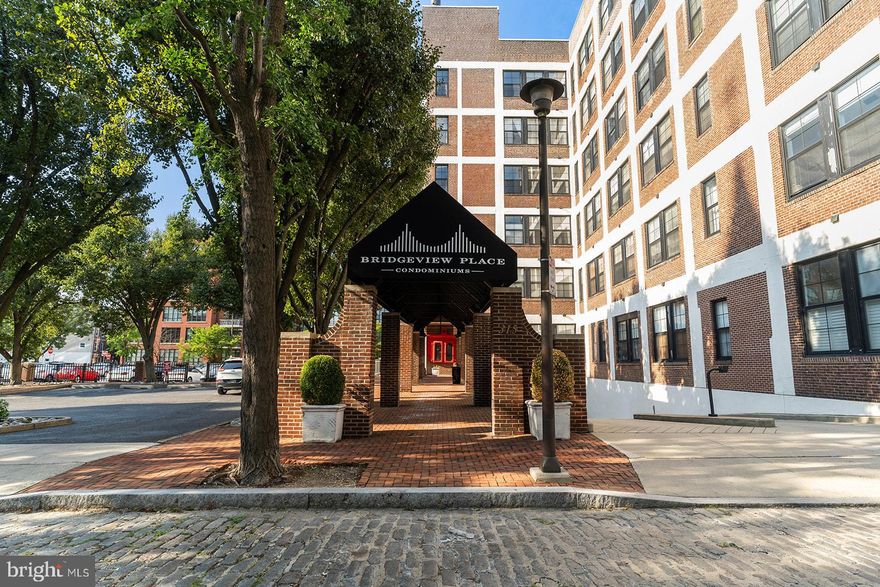 If you want luxury living, look no further. Bridgeview Place Condos is right in the middle of the action in Old City. Be welcomed by a doorman as you enter the building. Enter your apartment in the living room with tons of natural light with the 8ft tall windows and high, high ceilings. Walk around to your kitchen with stainless steel appliances and stunning countertops and backsplash. Stacked front loading laundry right at your fingertips! From the kitchen, enter the bathroom that is designed to make you look your best with a Hollywood strip light above the mirror. Off to the bedroom with a gorgeous exposed brick wall immediately grabbing your attention. Hardwood flooring throughout the entire condo. Dedicated storage space included. Roofdeck with patio furniture available for residents.  Parking is available for $200/month and not included in the monthly rent.  Close access to I-676, I-95, NoLibs, and Chinatown. Walking distance to  Morgan's Pier,  Franklin Square, among many others. Video tour available.

Requirements include 2 months security and first months rent collected. Landlord will review applicants holistically, the general criteria is: credit score of 600, accounts in good standing, clean background, no evictions, and income of 3x the monthly rent. Applicants to submit PAR Application, ID, 2 Months of Paystubs, and credit/background check for all occupants over the age of 18.
