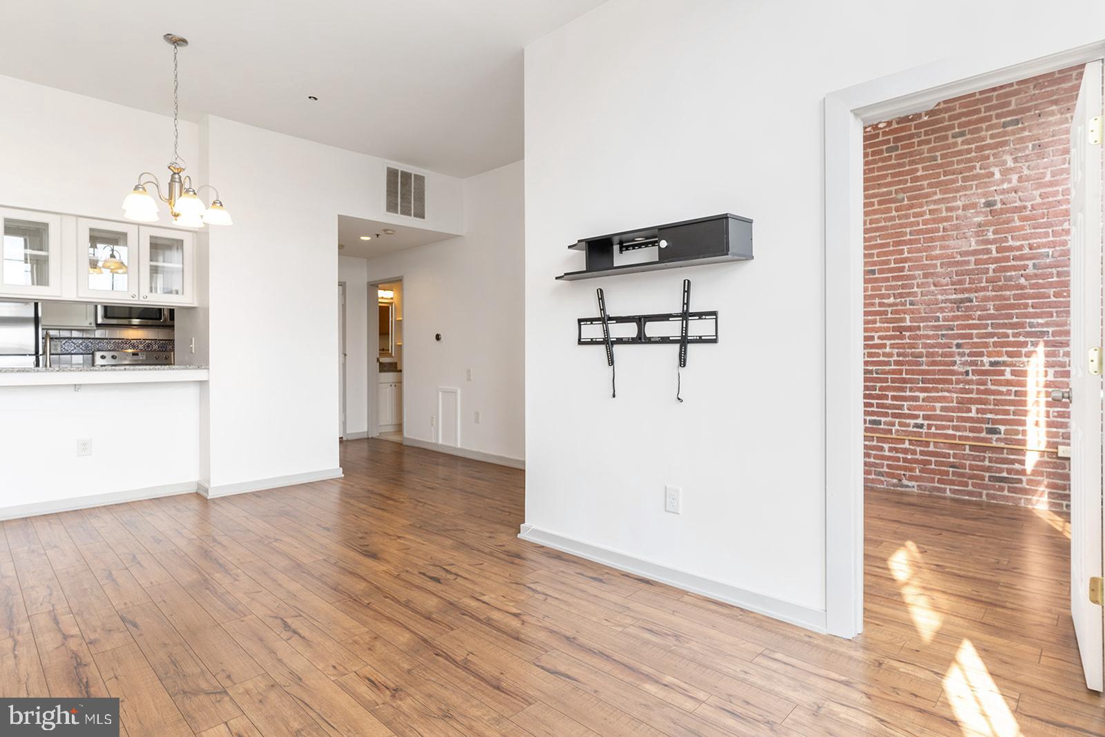 OLD CITY - Residential Lease