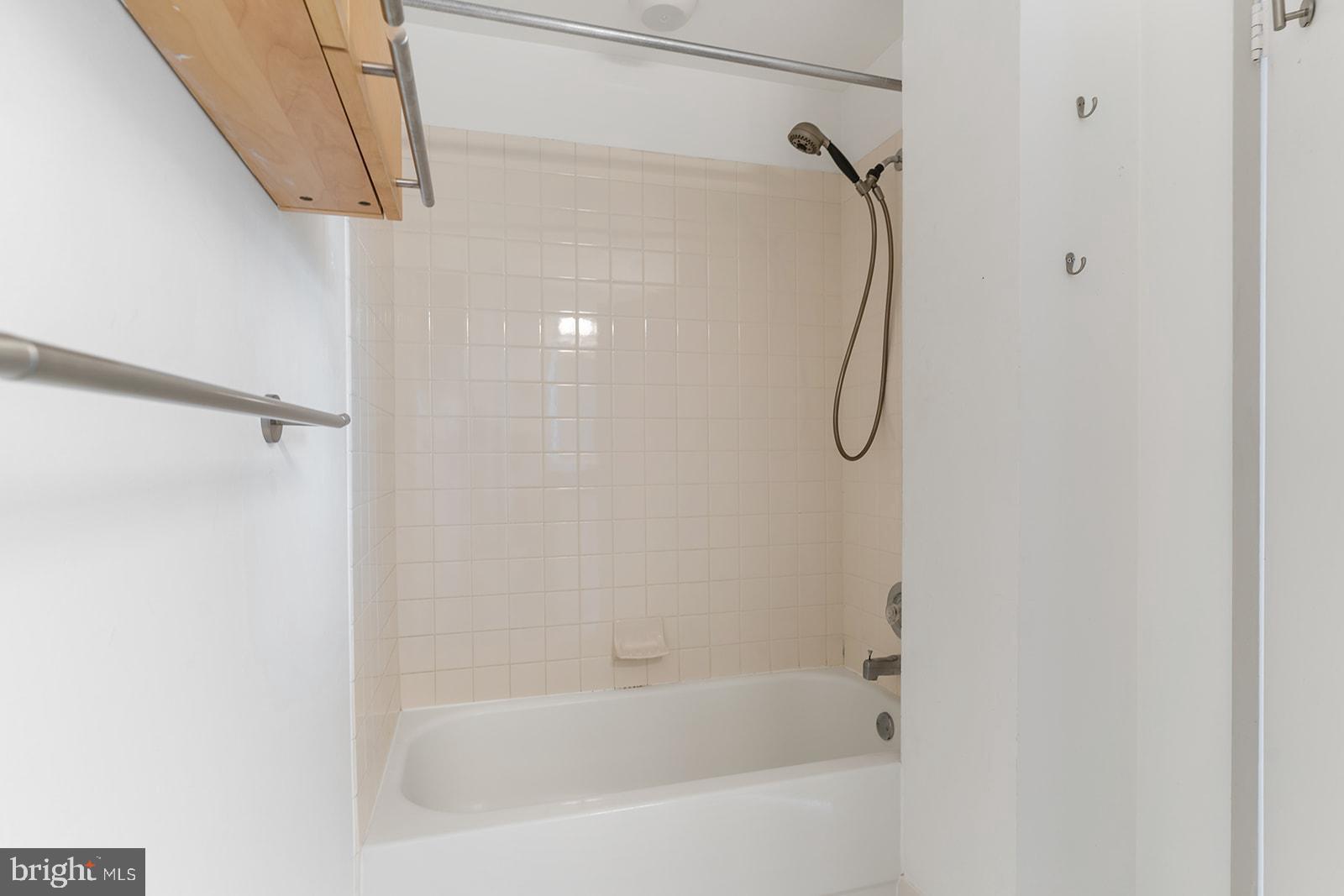 OLD CITY - Residential Lease