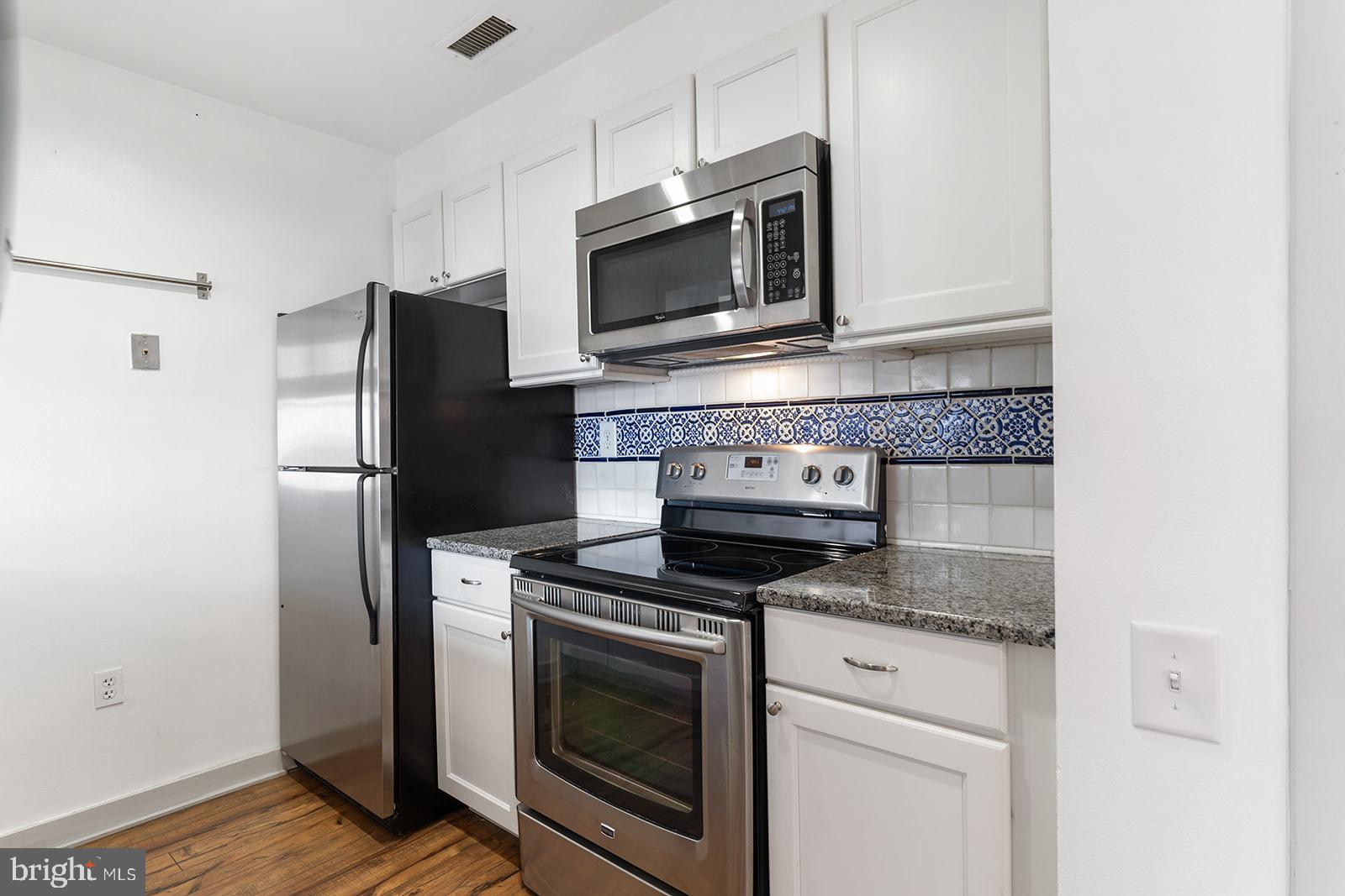 OLD CITY - Residential Lease