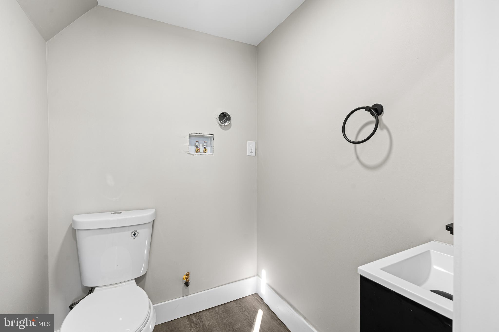 ROXBOROUGH - Residential