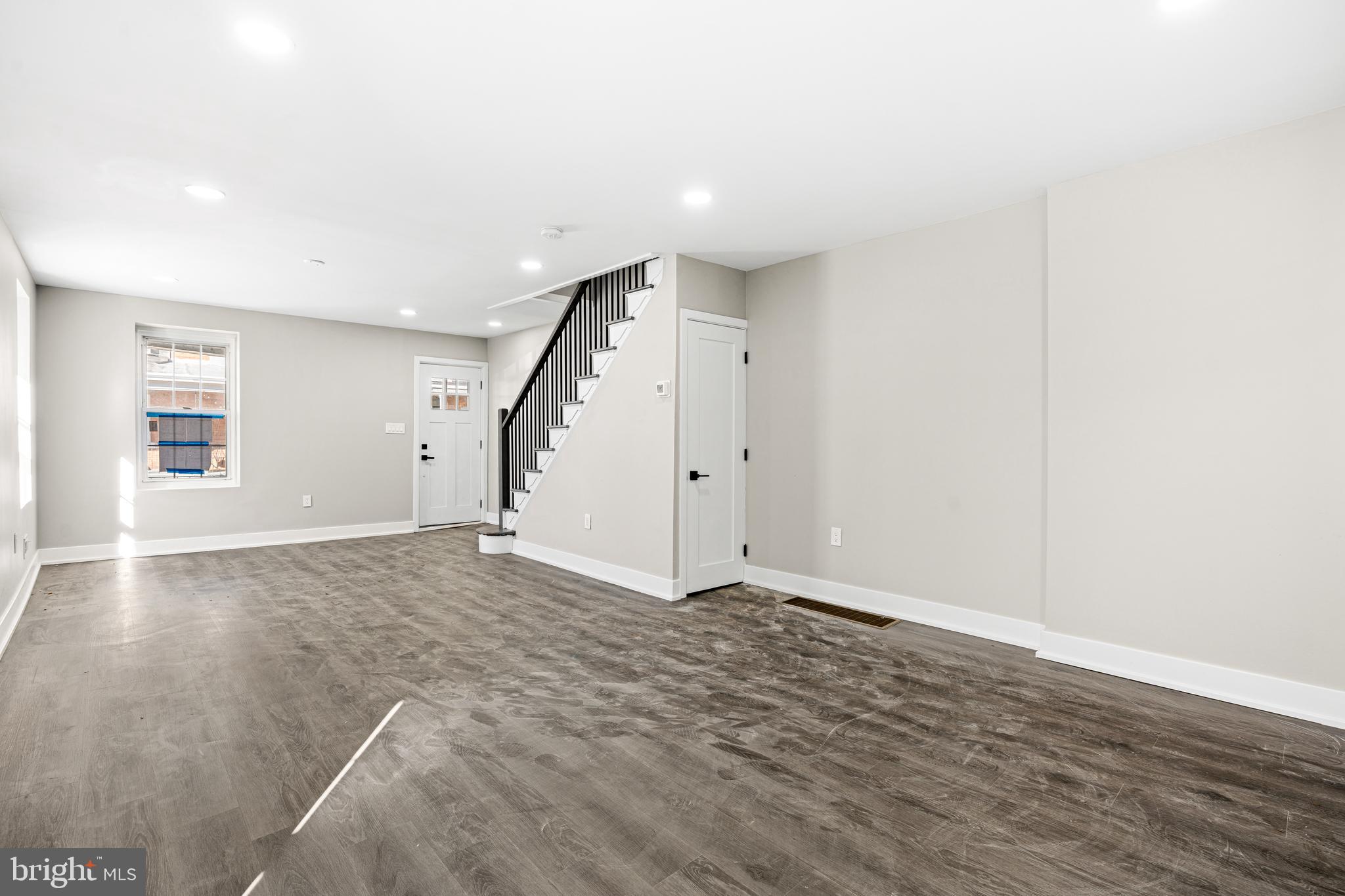 ROXBOROUGH - Residential