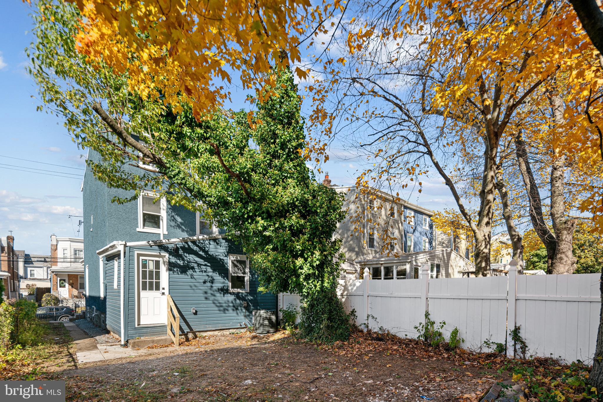 ROXBOROUGH - Residential