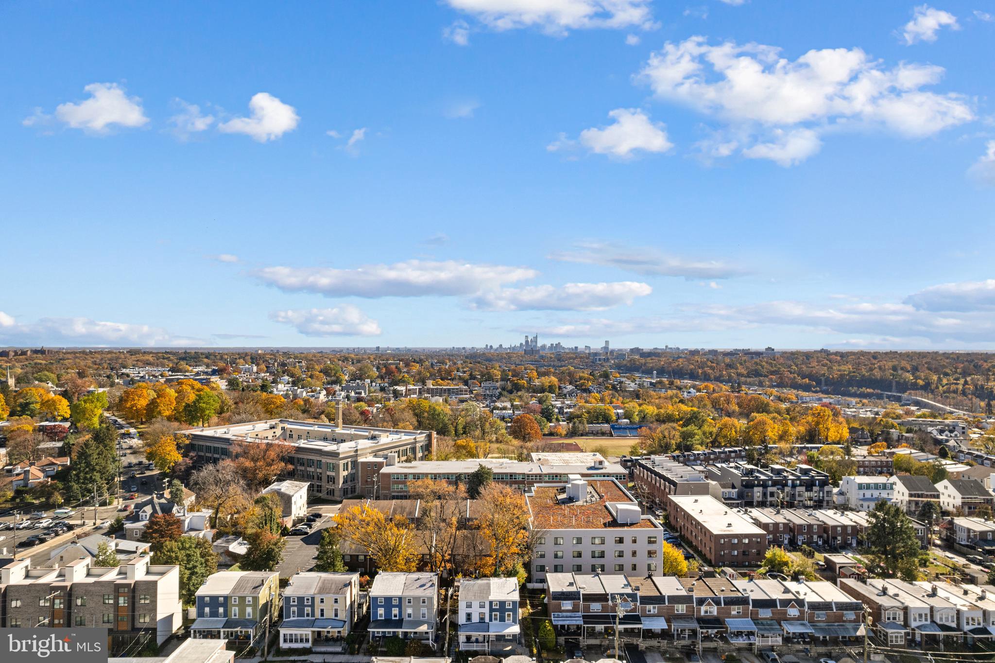 ROXBOROUGH - Residential