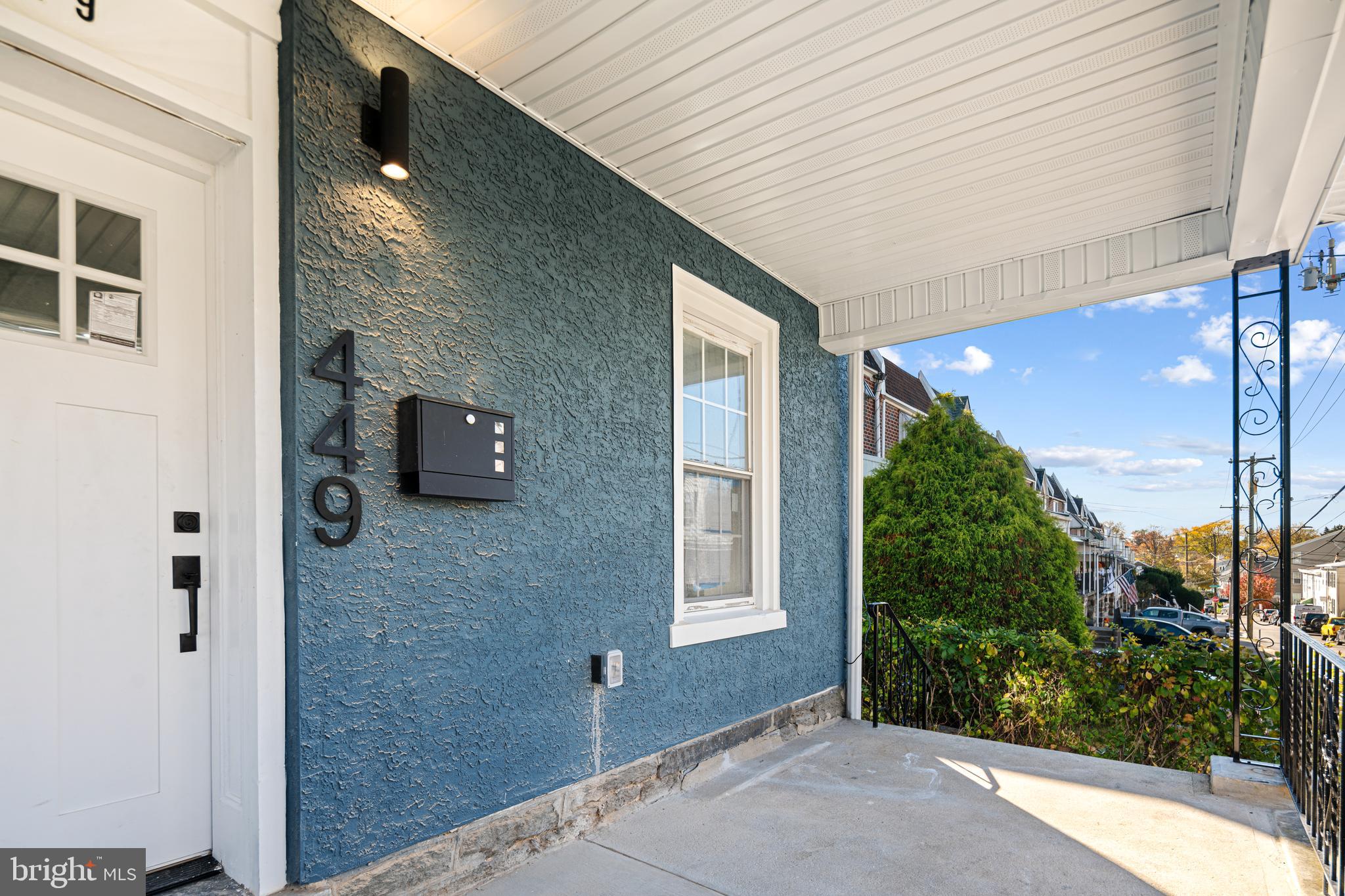 ROXBOROUGH - Residential