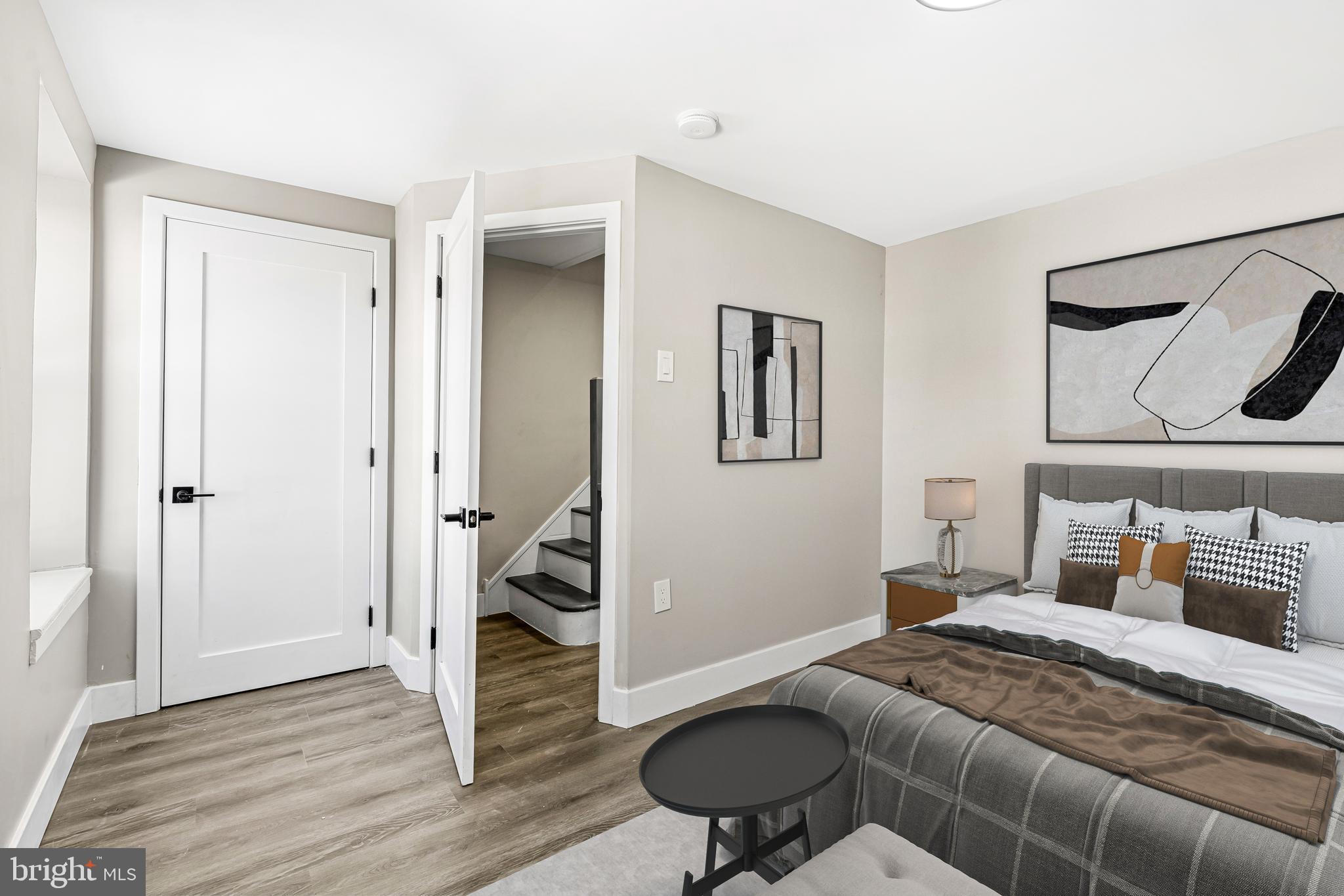 ROXBOROUGH - Residential