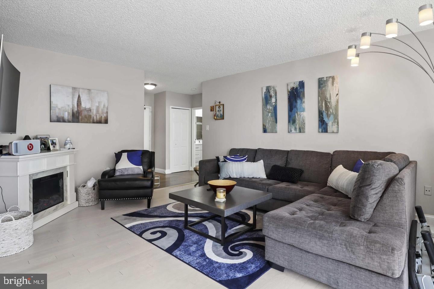 3701 GEORGE MASON 1616N