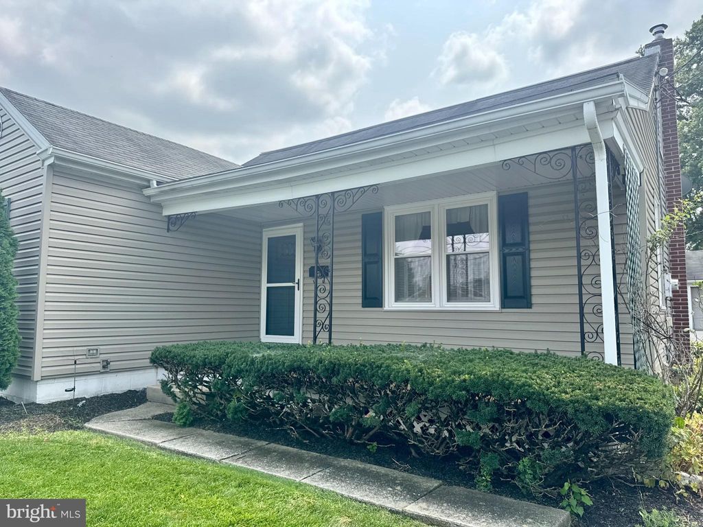 Photo of 41 Plum Street, LITITZ, PA 17543 (MLS # PALA2074442)