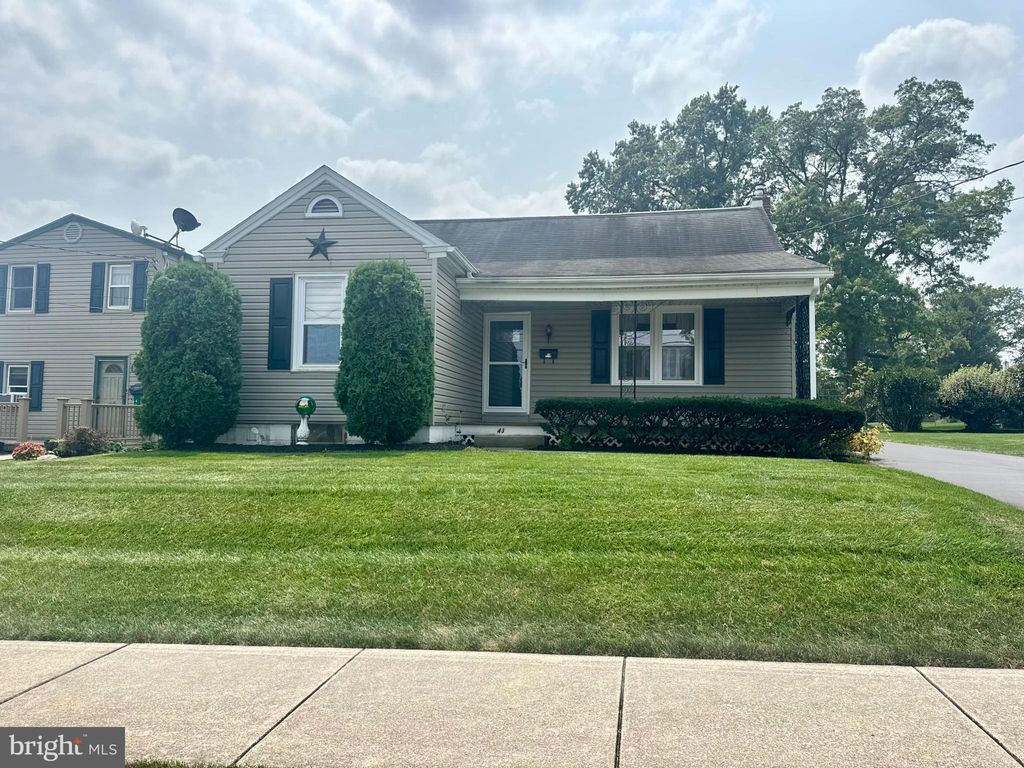 Photo of 41 Plum Street, LITITZ, PA 17543 (MLS # PALA2074442)