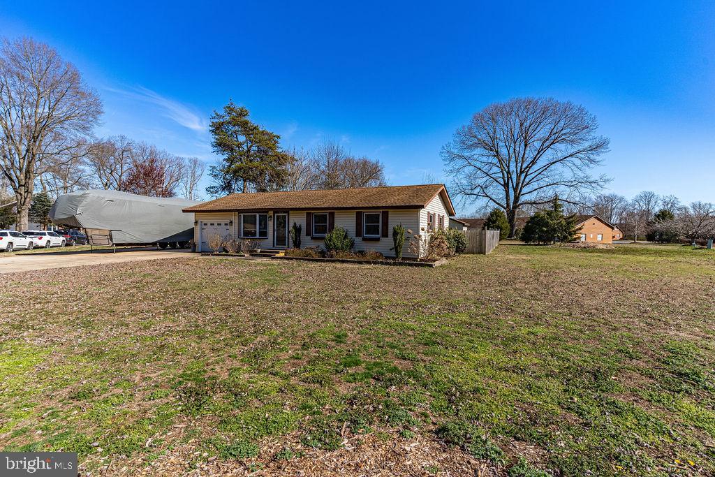 BAYBERRY ESTATES - Residential