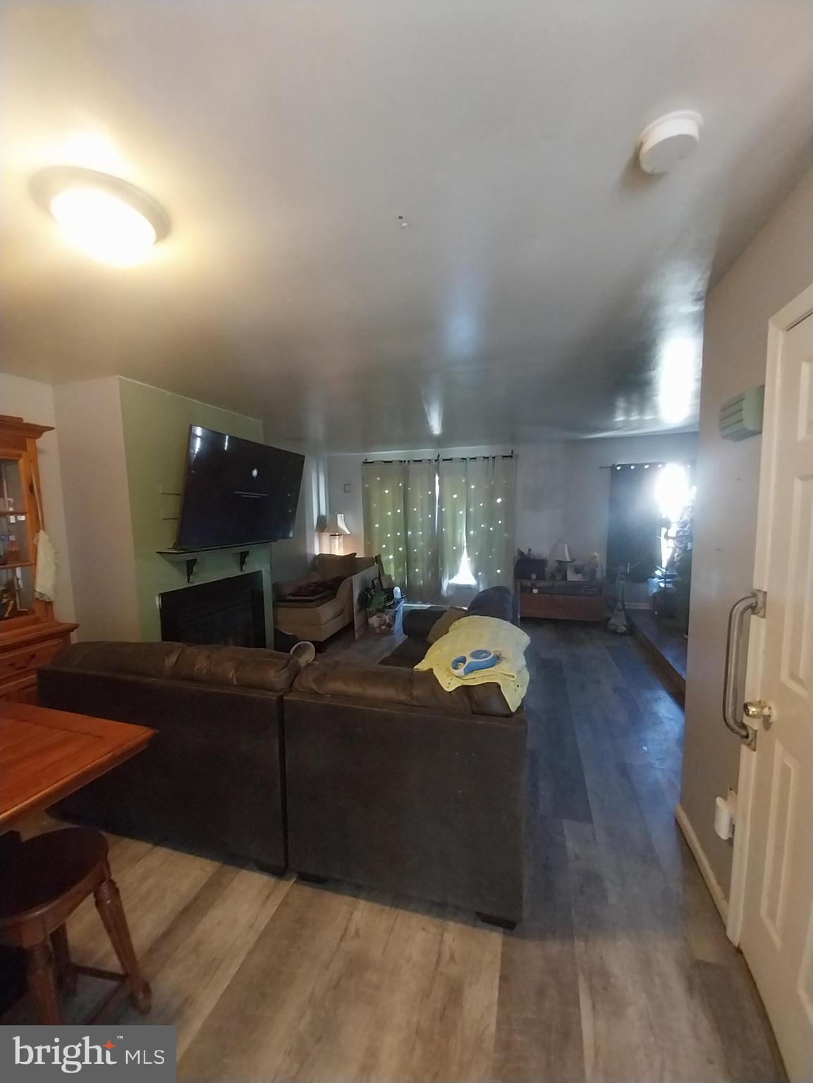 MAPLE GLEN - Residential