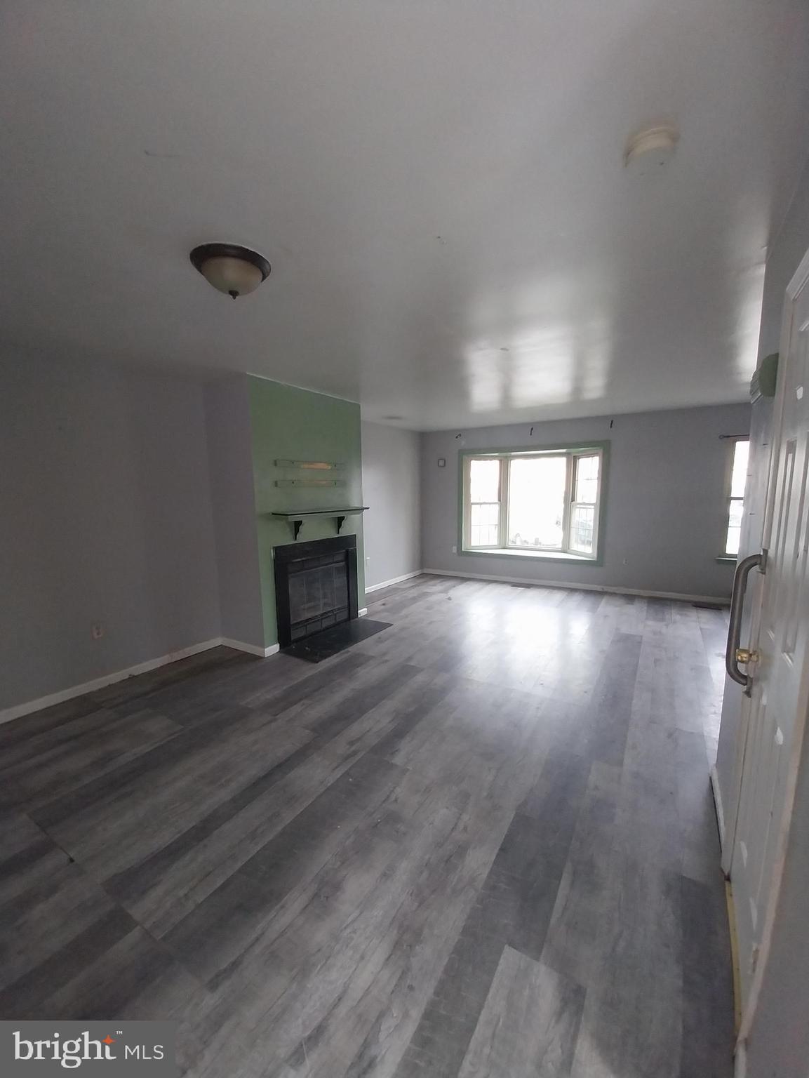 MAPLE GLEN - Residential