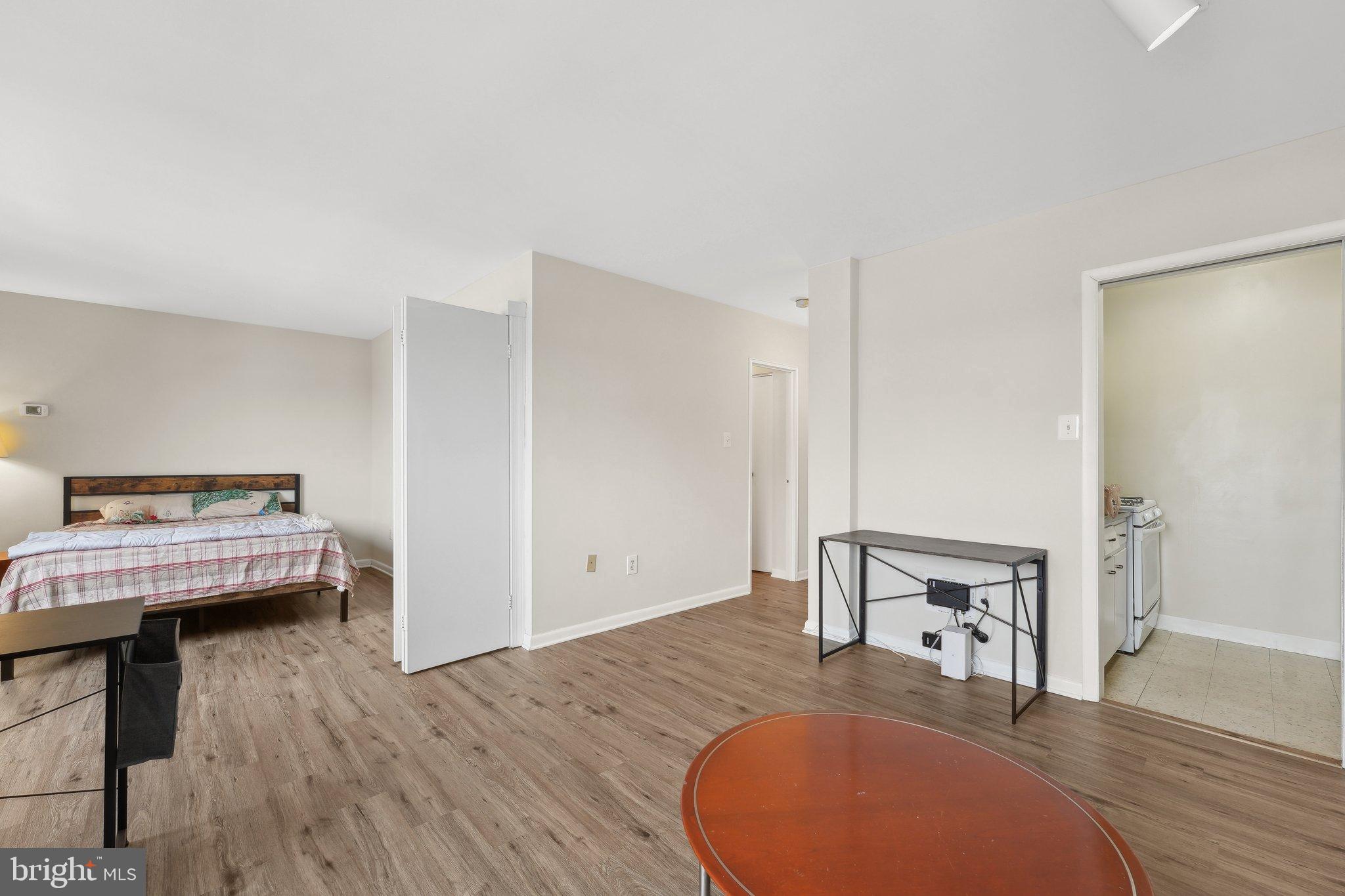 LANCASTER - Residential