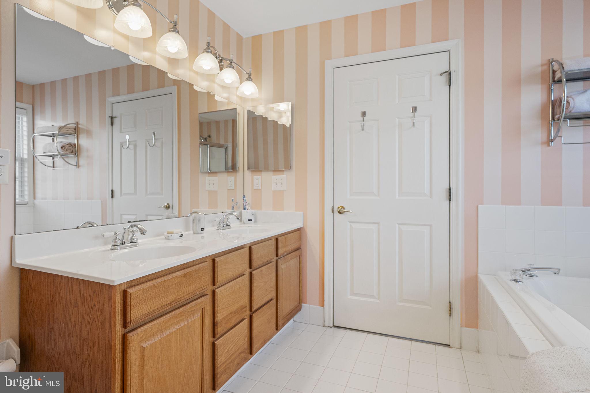 WILLISTOWN HUNT - Residential