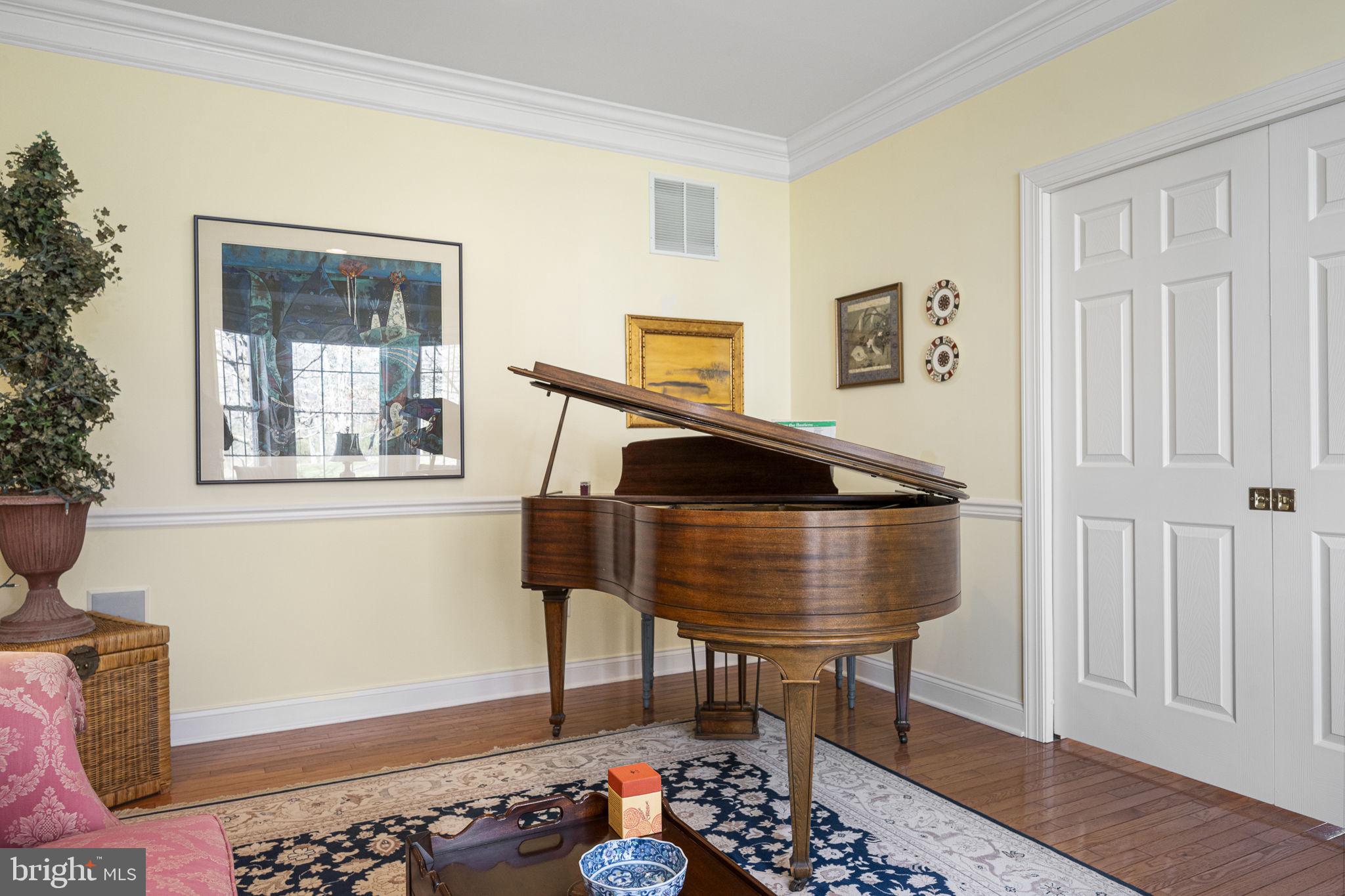 WILLISTOWN HUNT - Residential