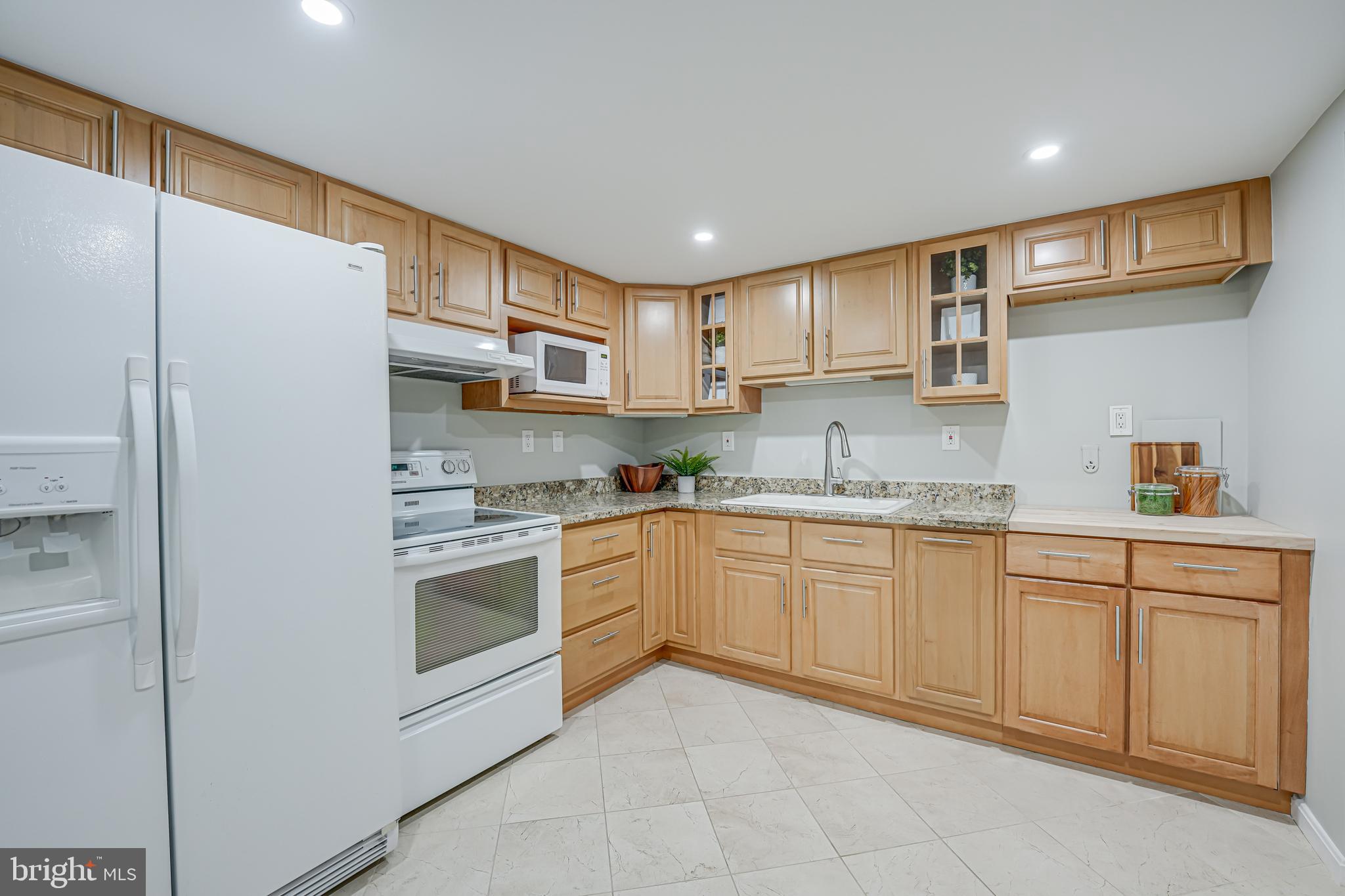 FOREST HILLS - Residential