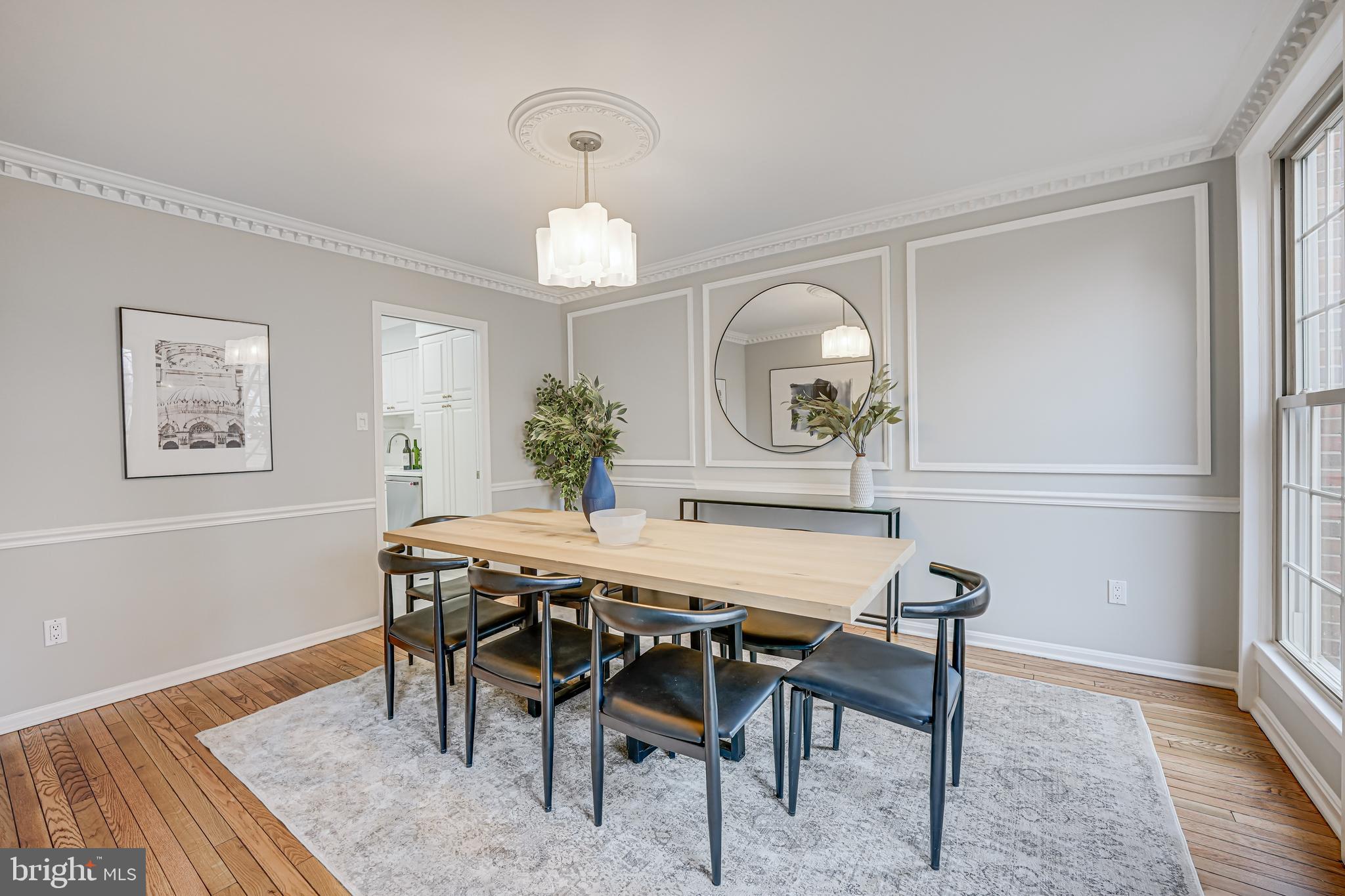 FOREST HILLS - Residential