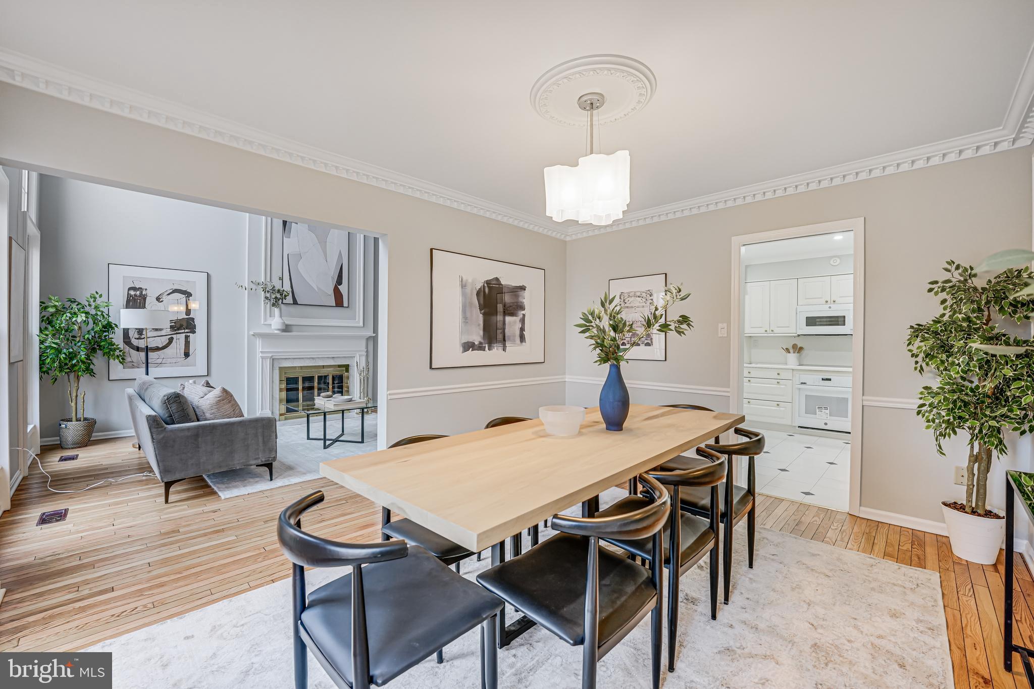 FOREST HILLS - Residential