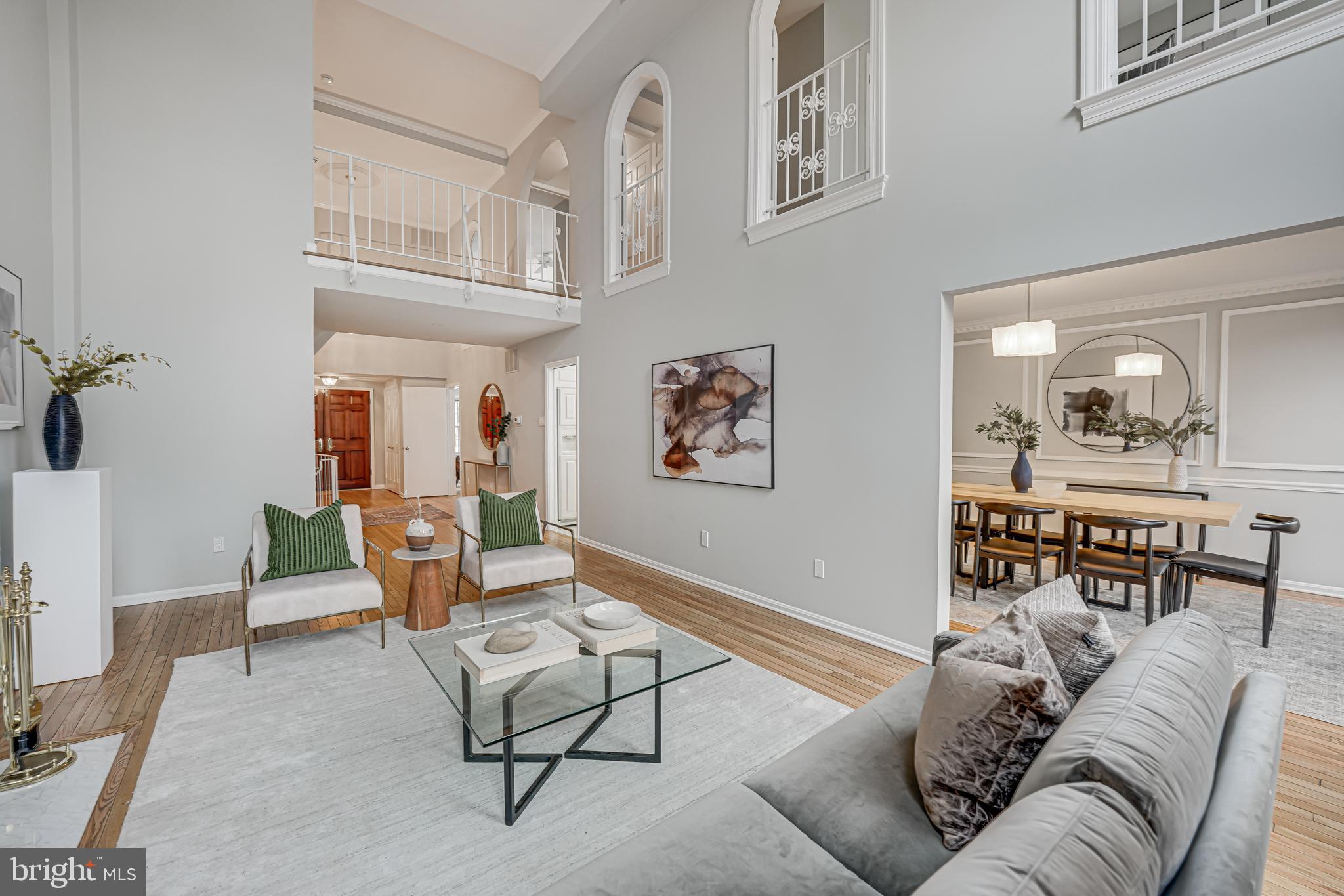 FOREST HILLS - Residential