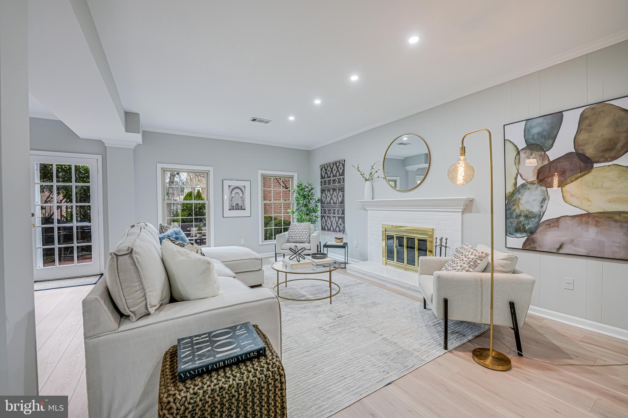 FOREST HILLS - Residential