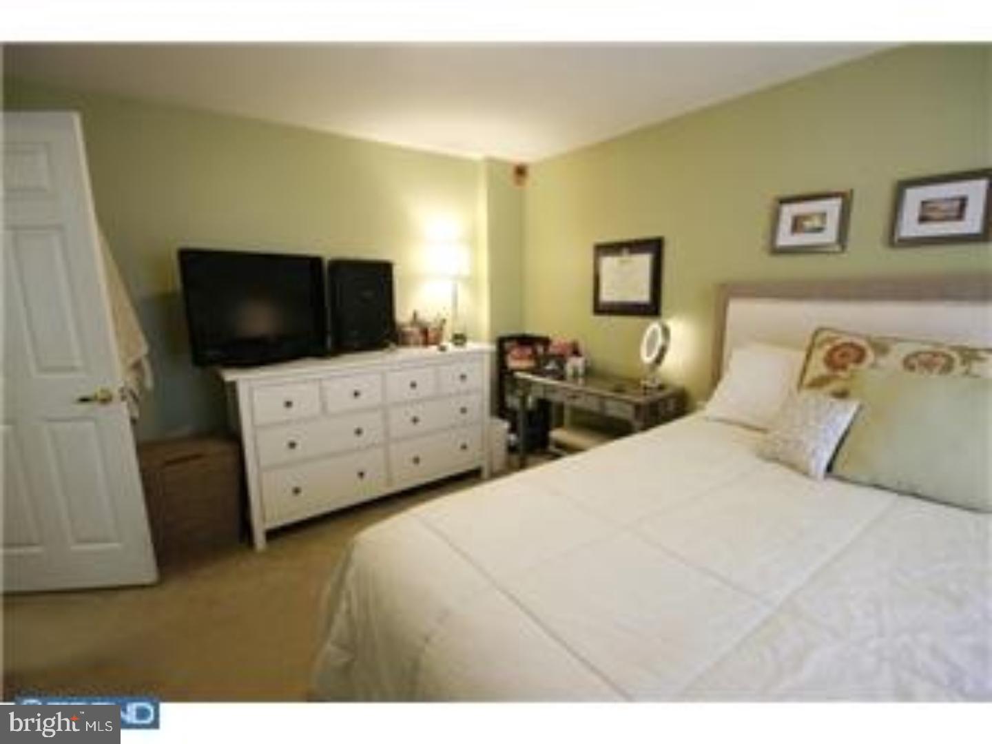 FAIRMOUNT - Residential