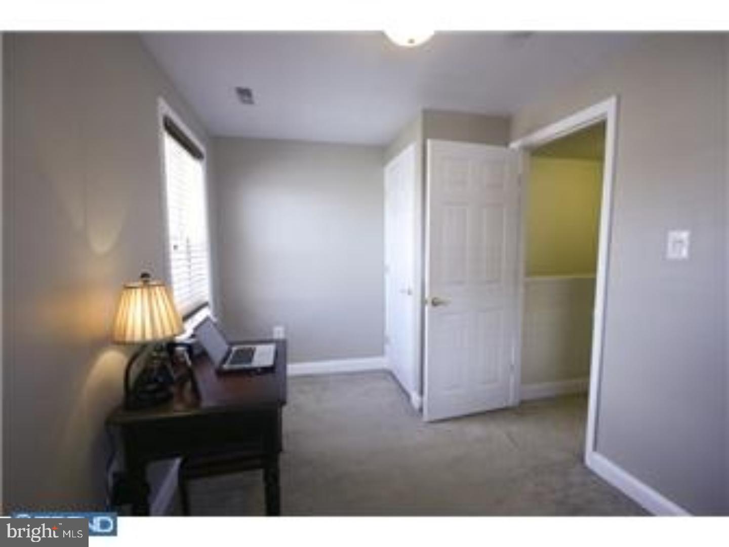 FAIRMOUNT - Residential