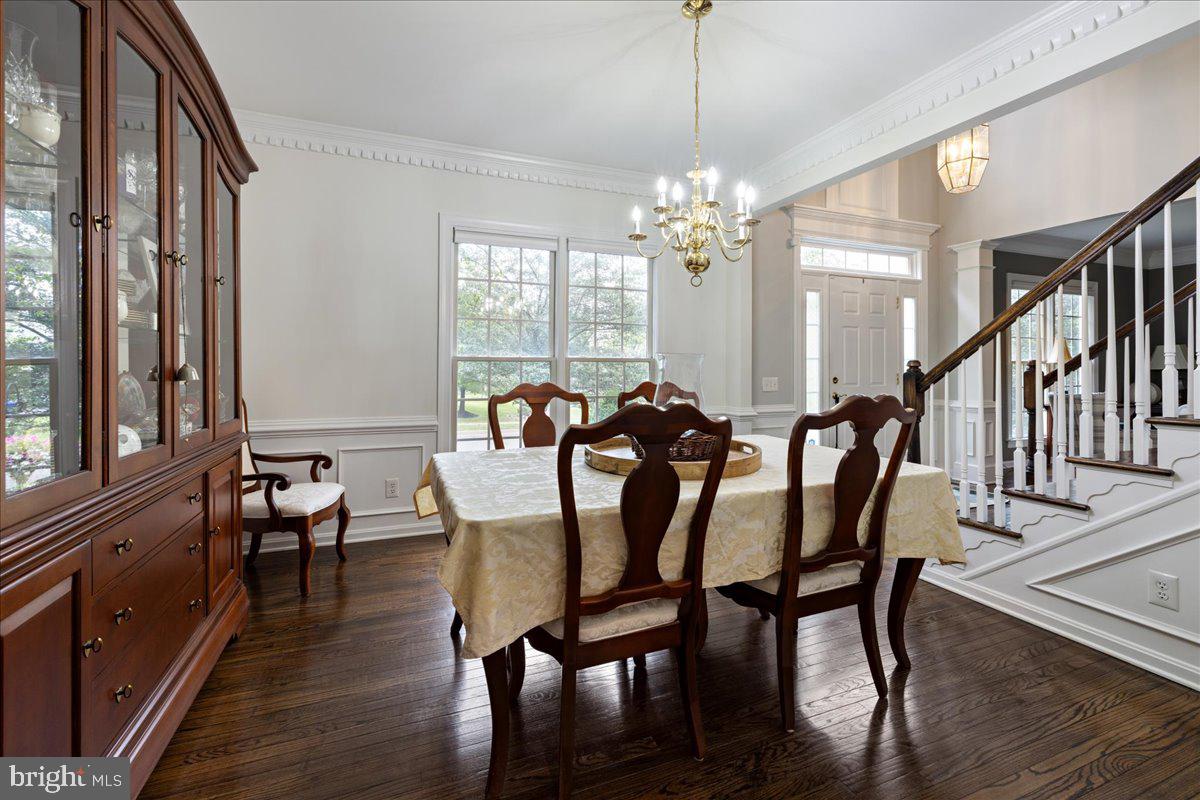 10 EAGLETON FARM ROAD