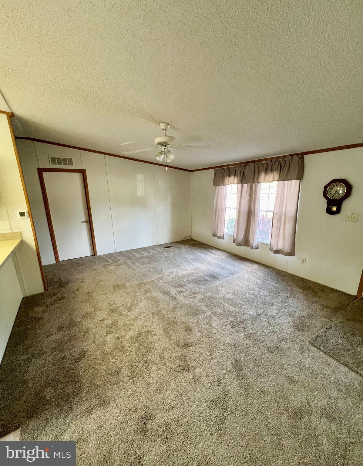 TOMAHAWK - Residential