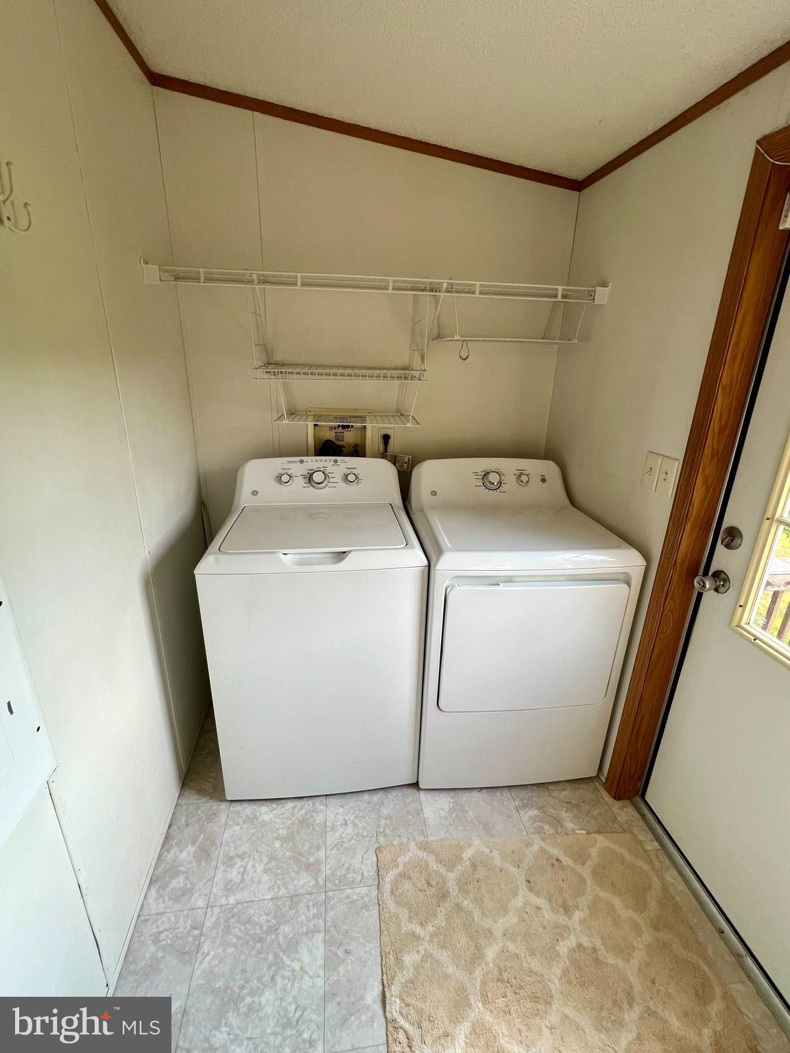 TOMAHAWK - Residential