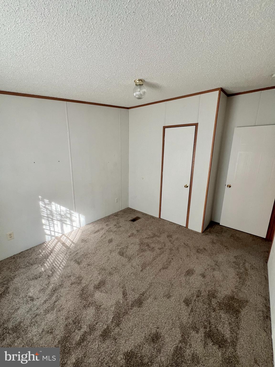 TOMAHAWK - Residential