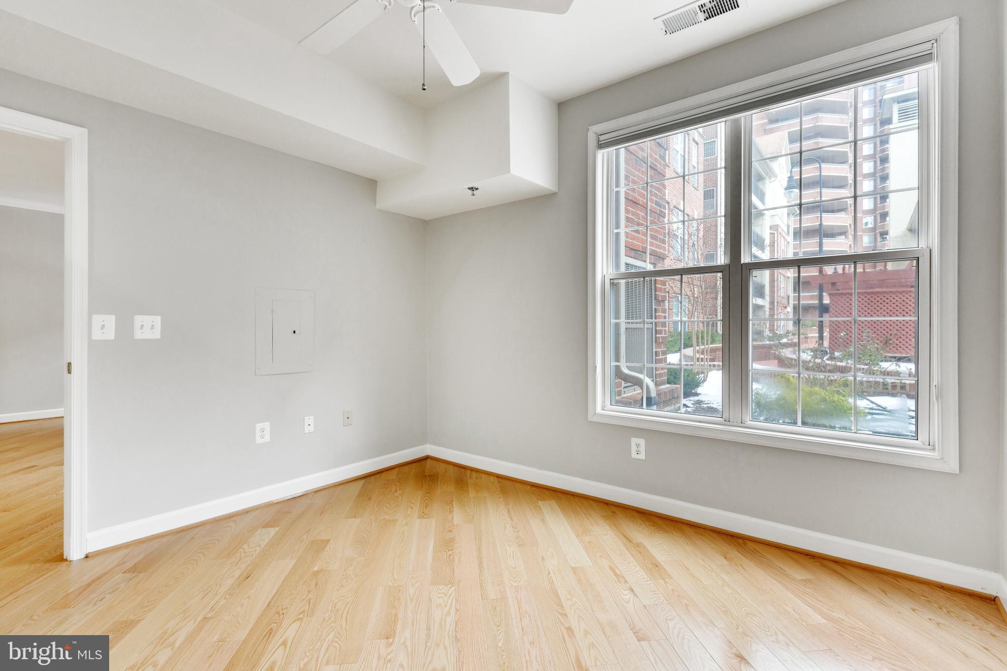 COURTHOUSE HILL - Residential