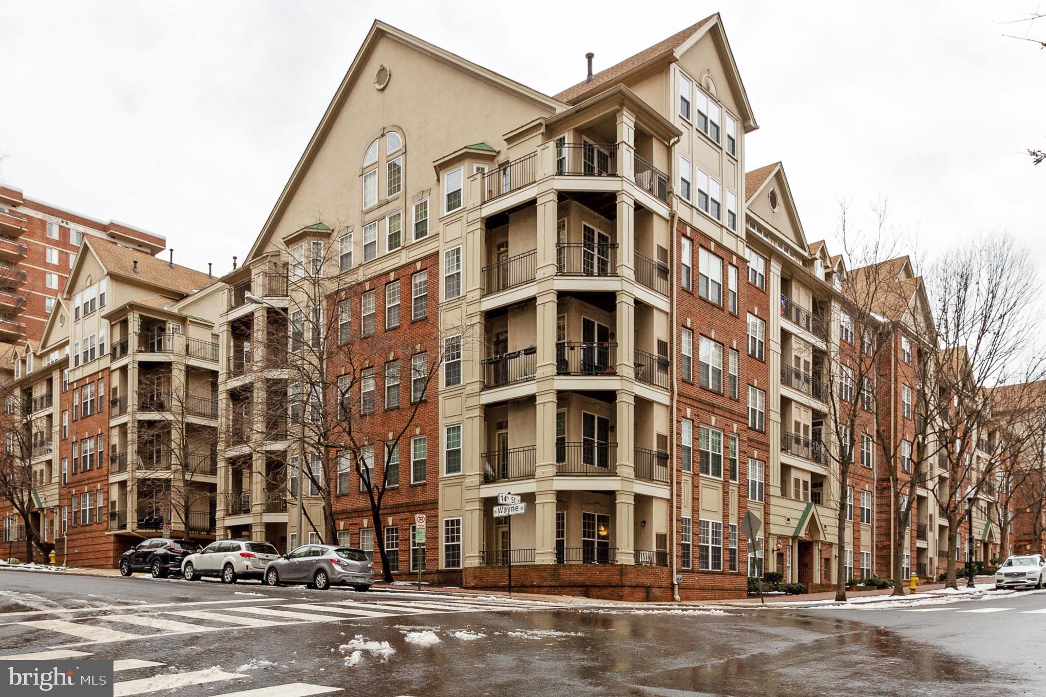 COURTHOUSE HILL - Residential