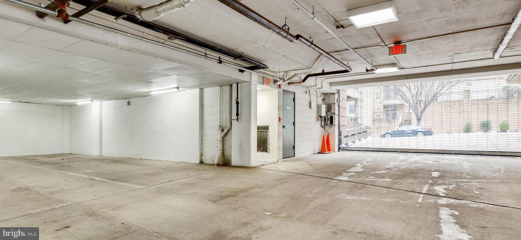 COURTHOUSE HILL - Residential