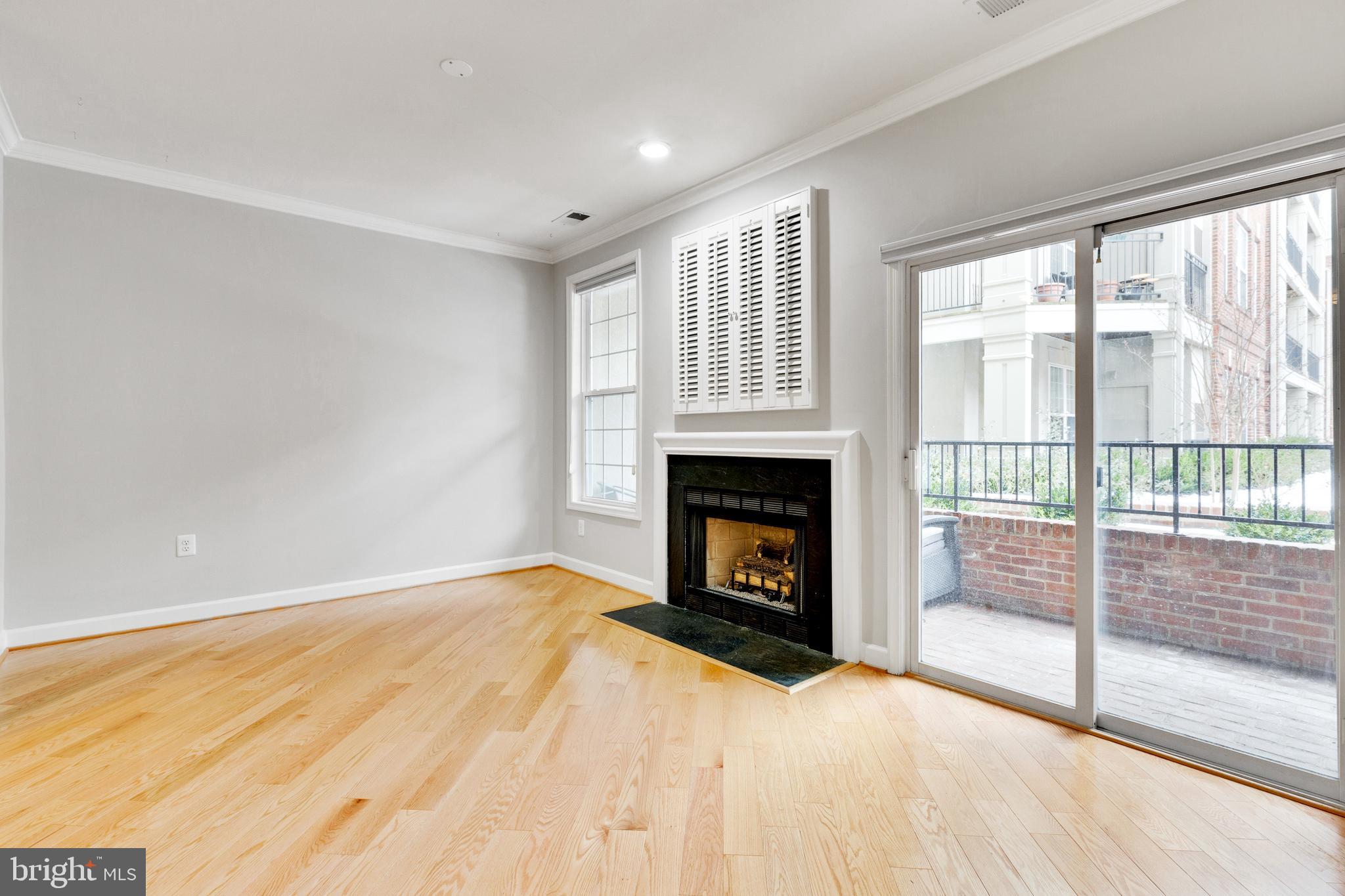 COURTHOUSE HILL - Residential