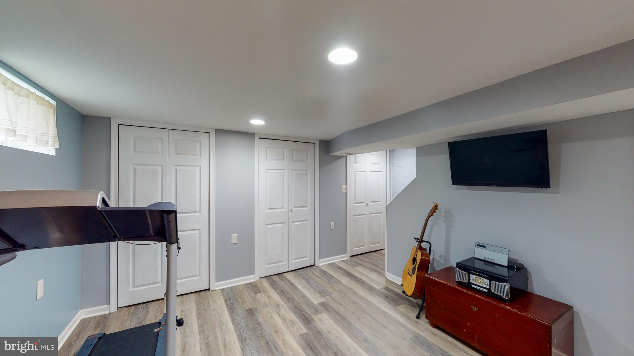 FULLERTON - Residential