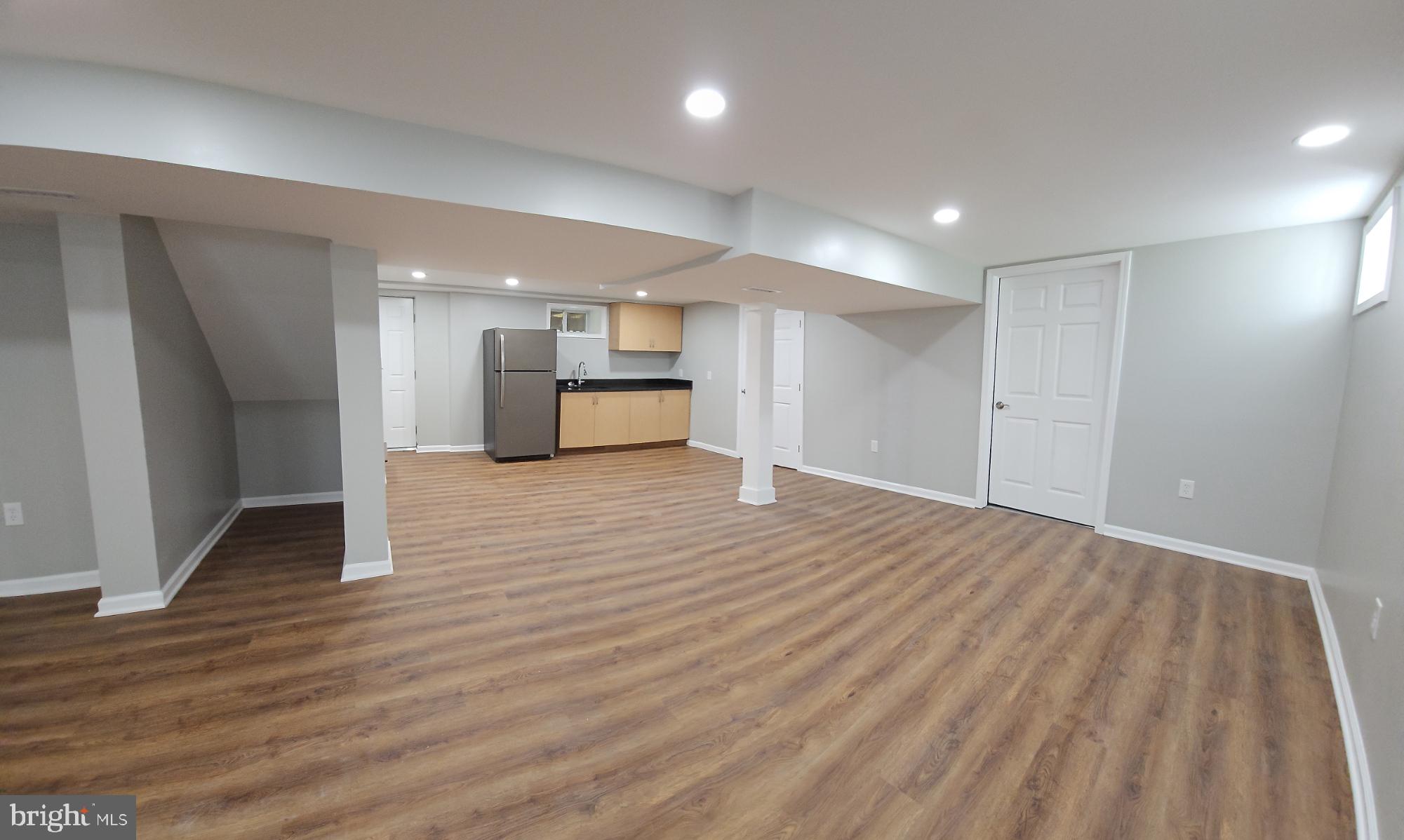 ALEXANDRIA - Residential Lease