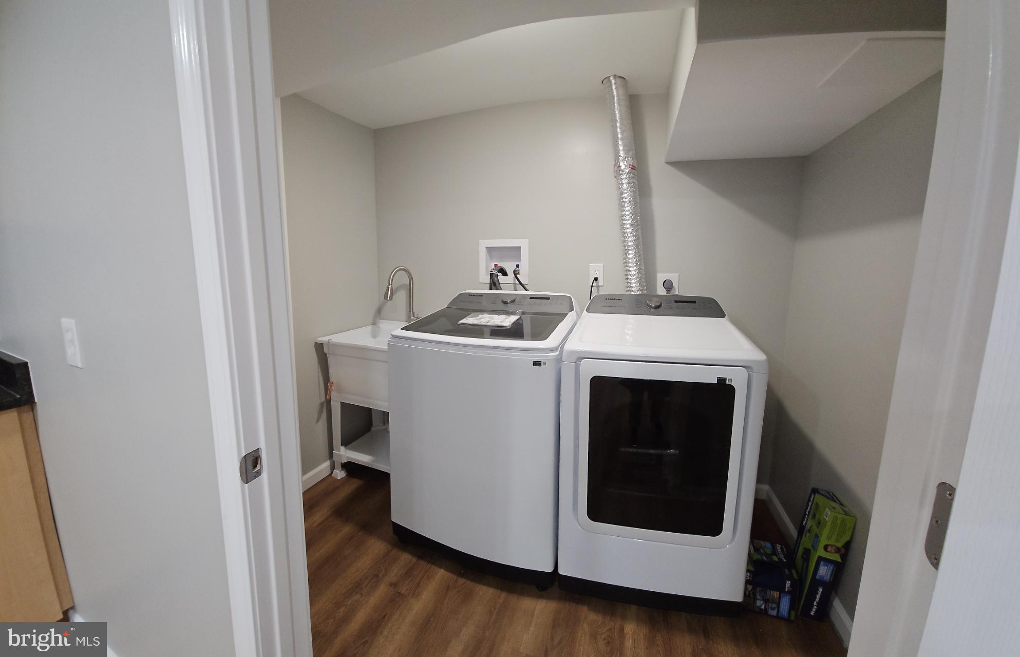 ALEXANDRIA - Residential Lease