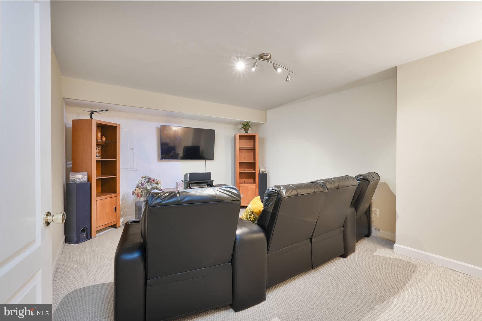 GROVE AT HUNTLEY MEADOWS - Residential