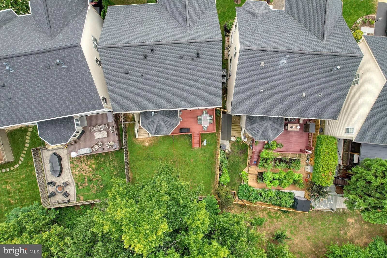 GROVE AT HUNTLEY MEADOWS - Residential