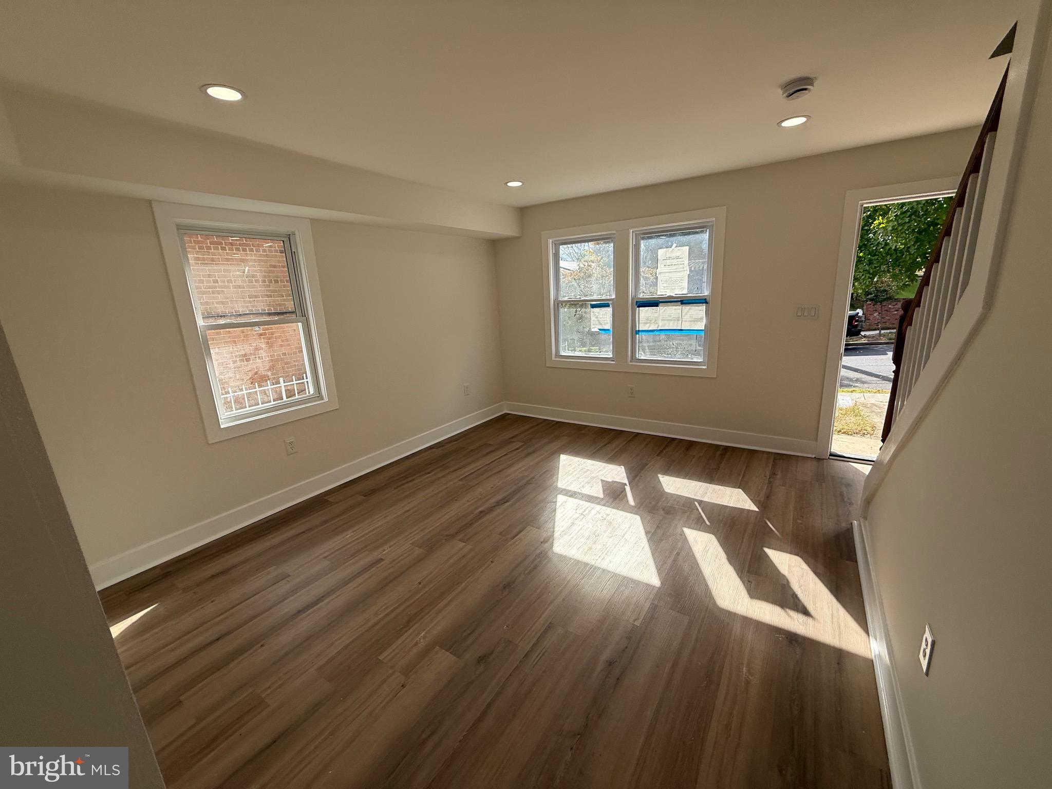 DEANWOOD - Residential